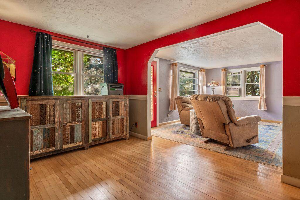 Biddeford, ME 04005,6 Victory LN