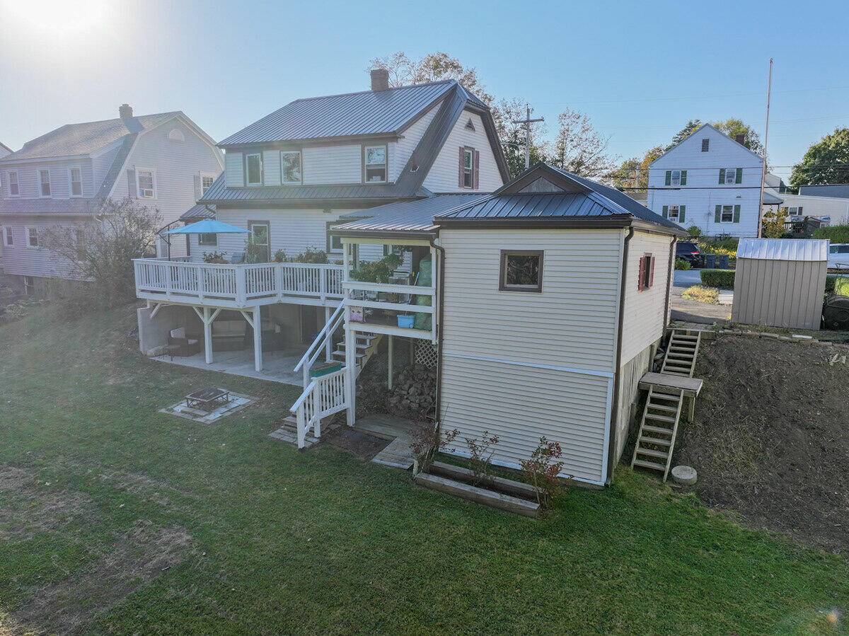 Lewiston, ME 04240,21 Androscoggin AVE