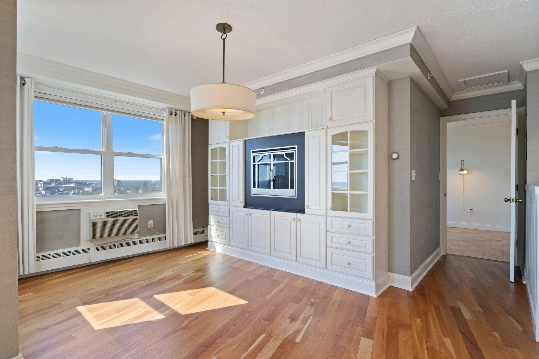 Portland, ME 04101,45 Eastern Promenade #11H