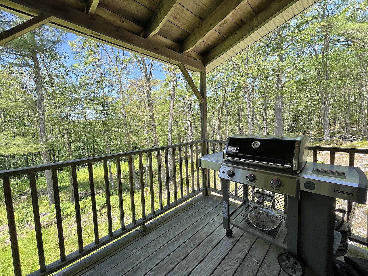 Edgecomb, ME 04556,9 Tomcat Trail