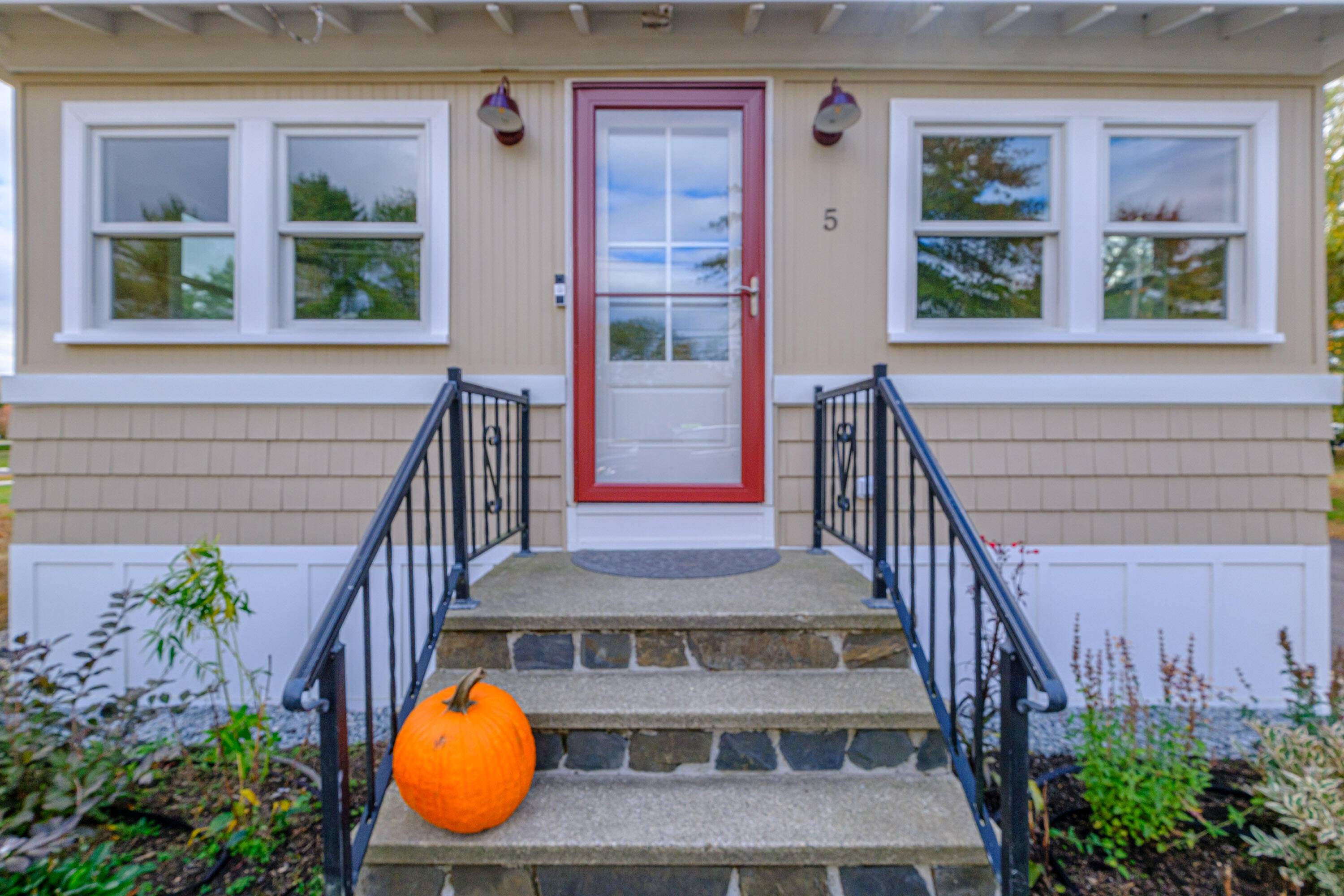 Scarborough, ME 04074,5 Highland AVE