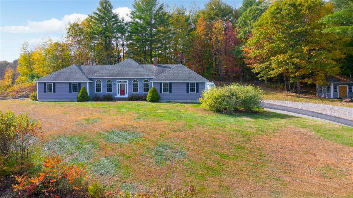 Turner, ME 04282,8 Buck LN