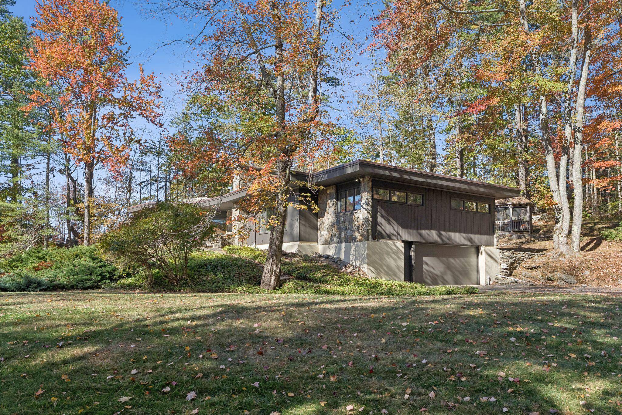 Falmouth, ME 04105,153 Falmouth RD