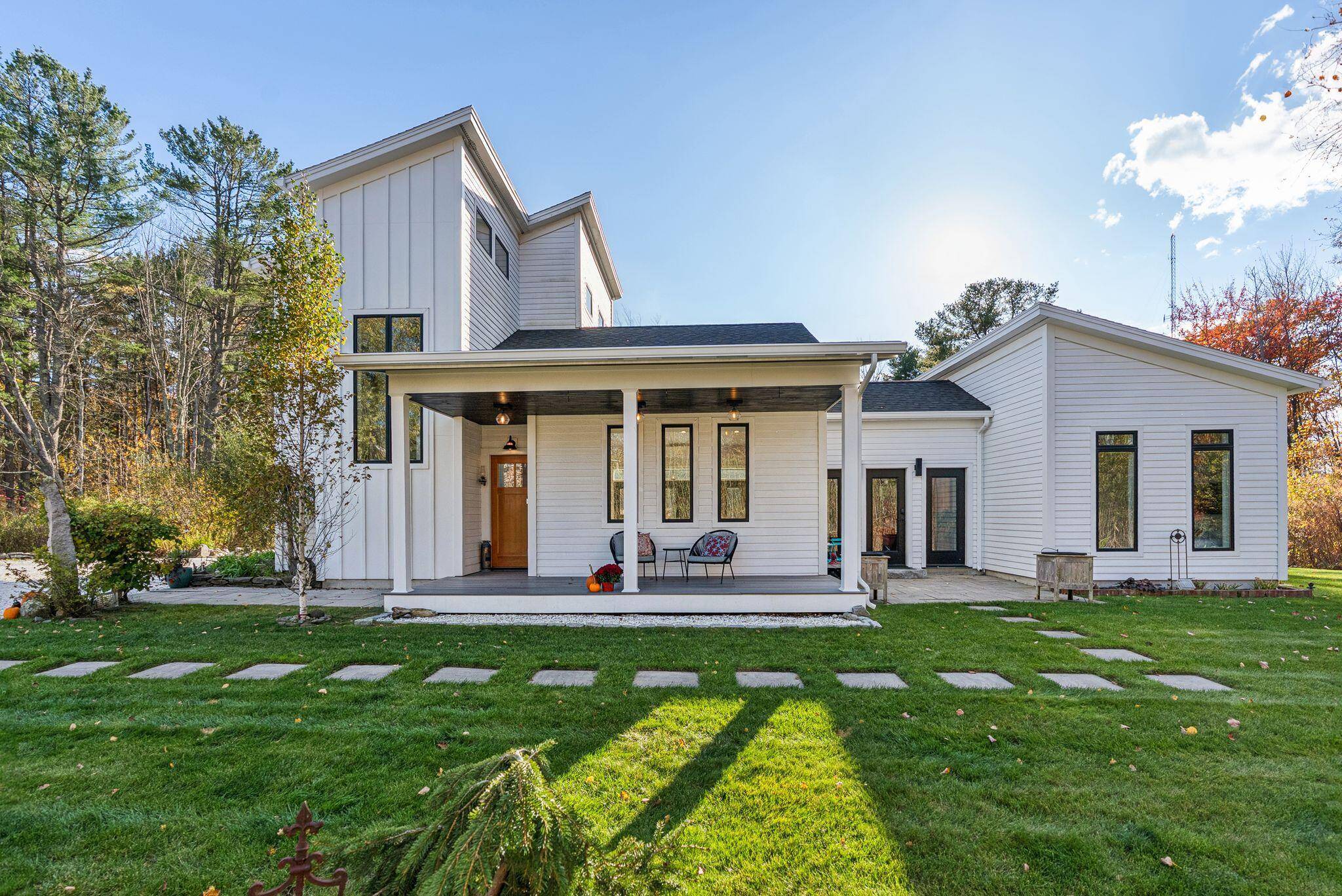 Kennebunk, ME 04043,12 Wallace ST