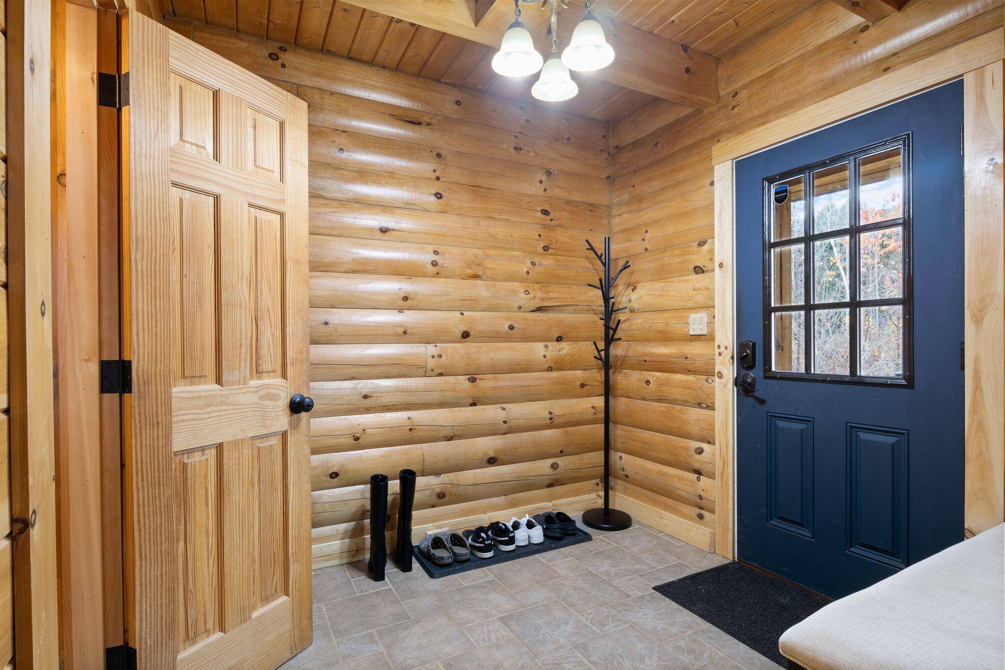 Raymond, ME 04071,24 Suckerville RD