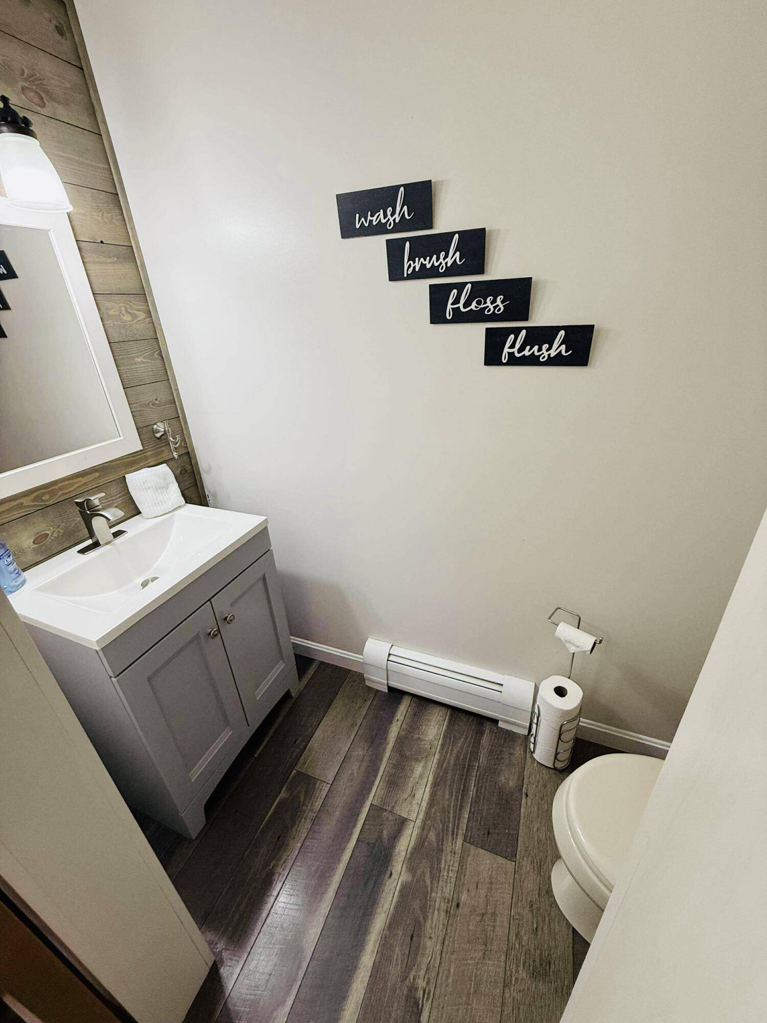 Gouldsboro, ME 04607,465 Main ST