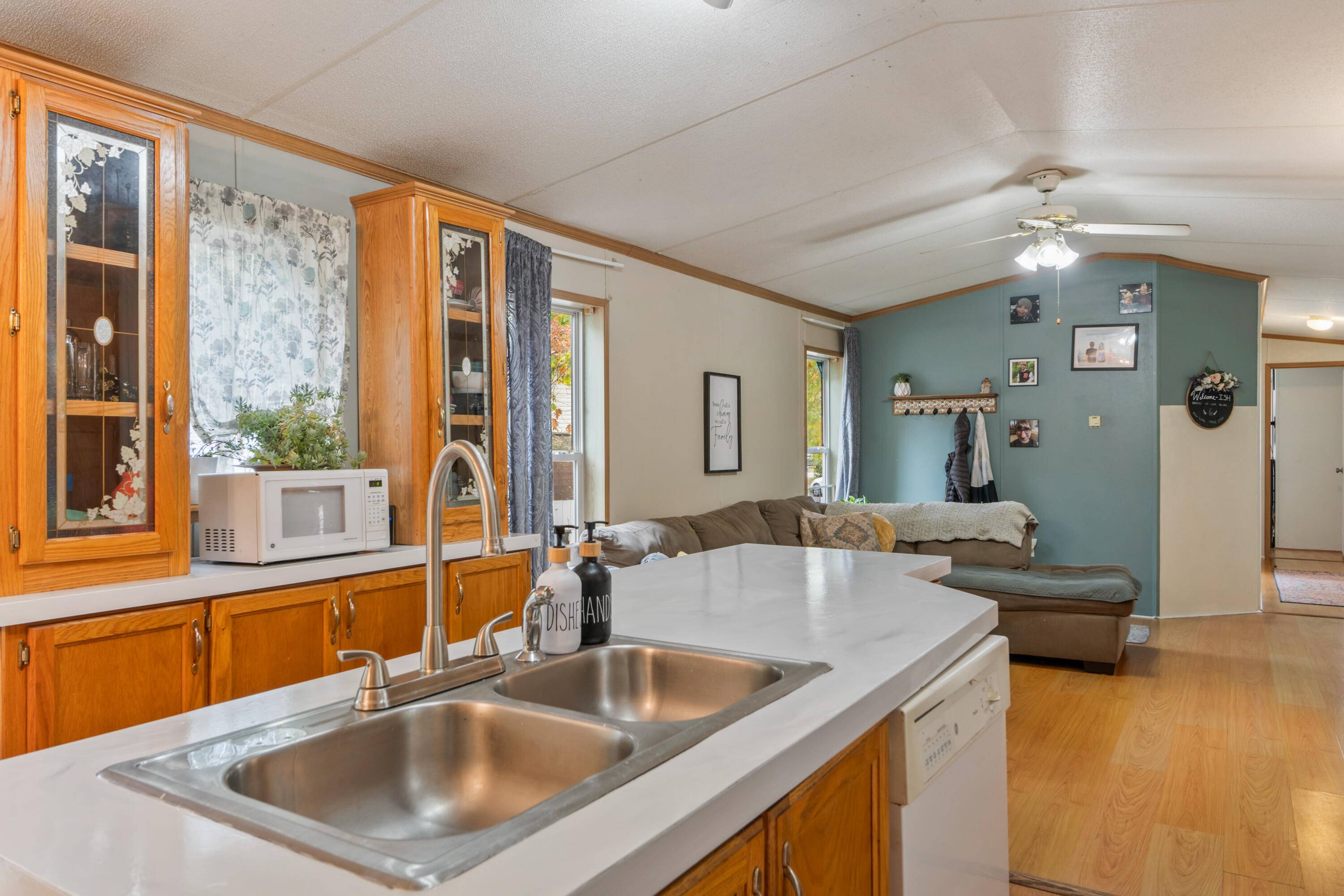 Brunswick, ME 04011,15 James ST