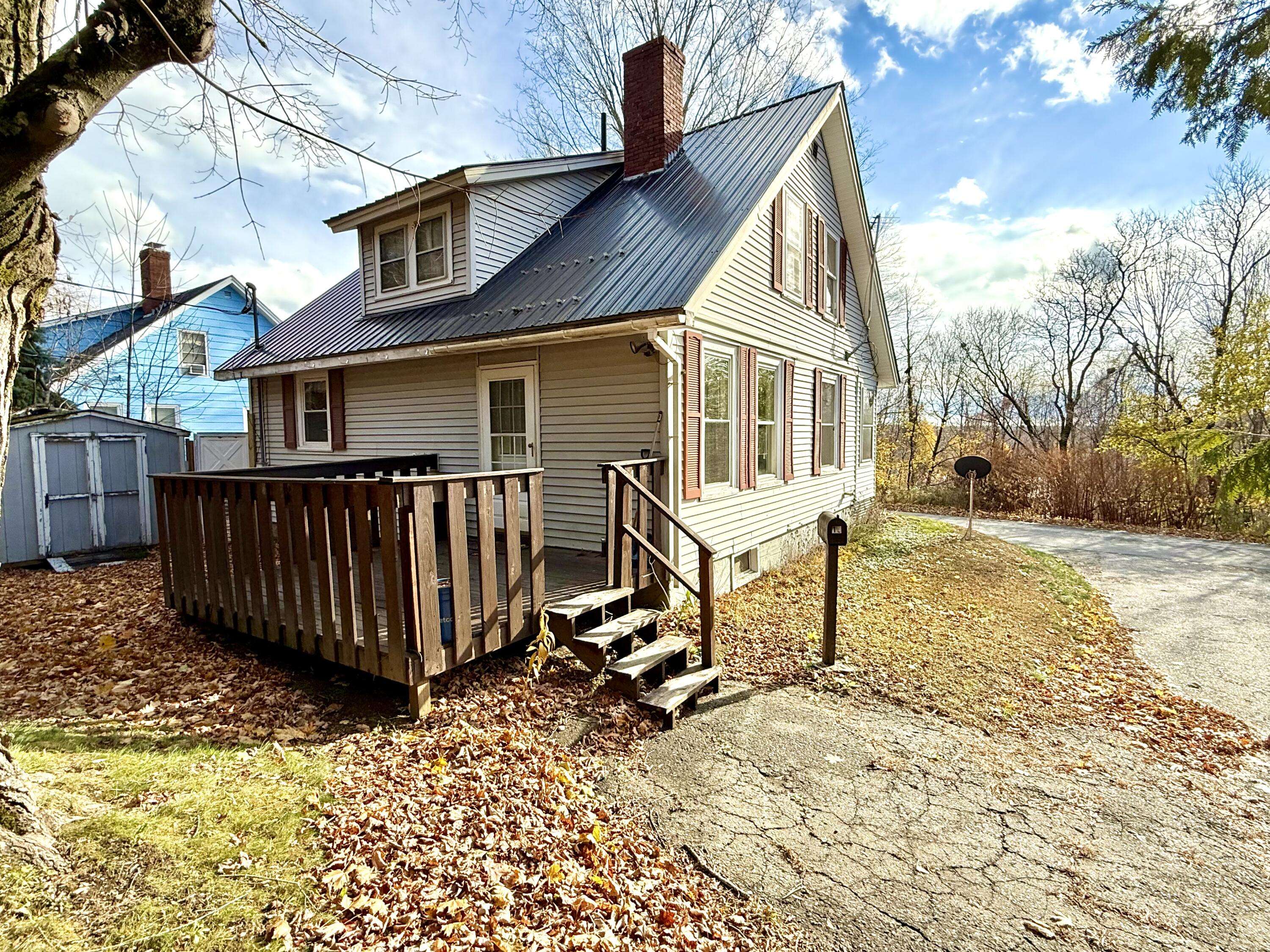 Dexter, ME 04930,15 Fay CT