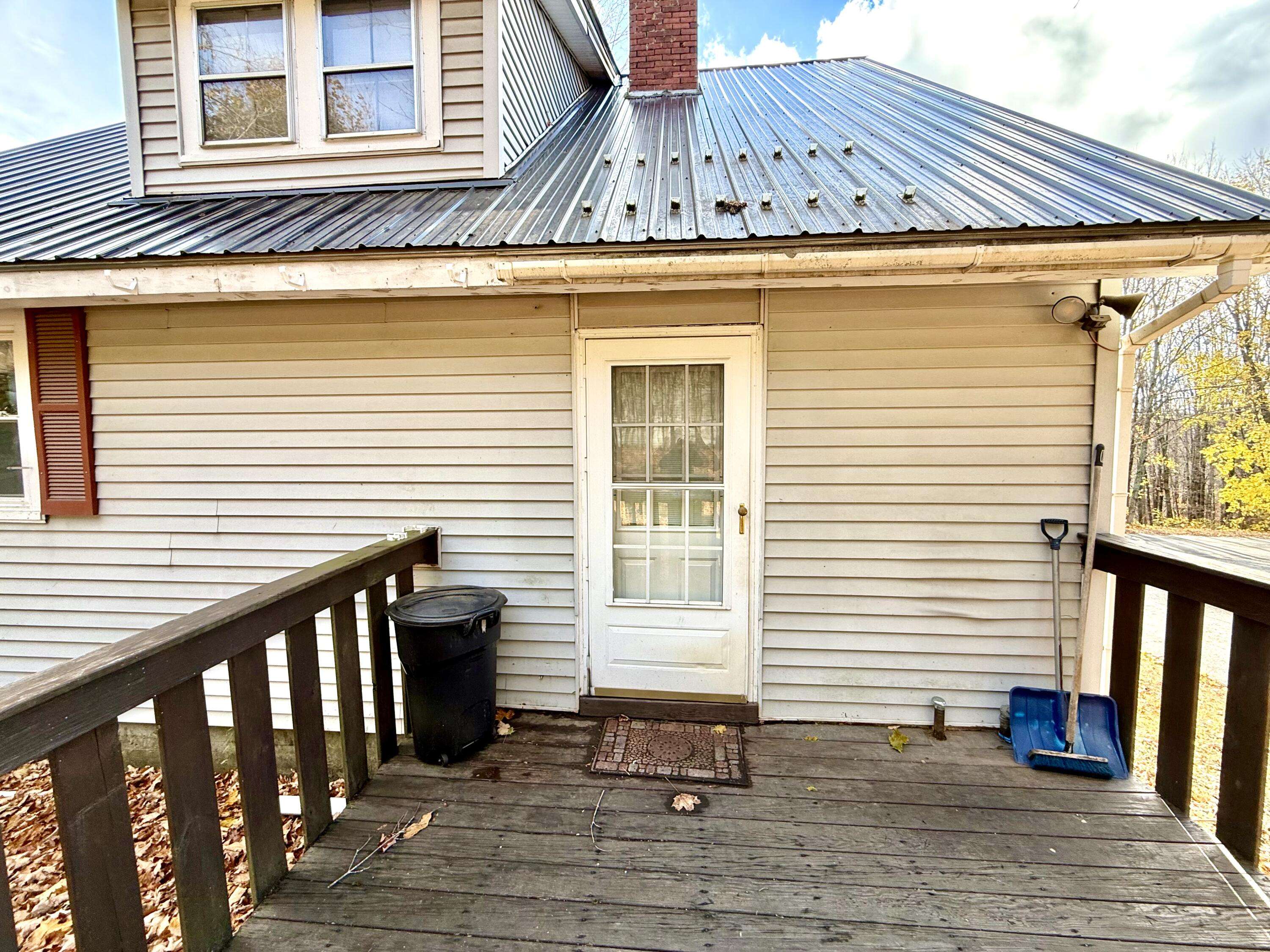 Dexter, ME 04930,15 Fay CT