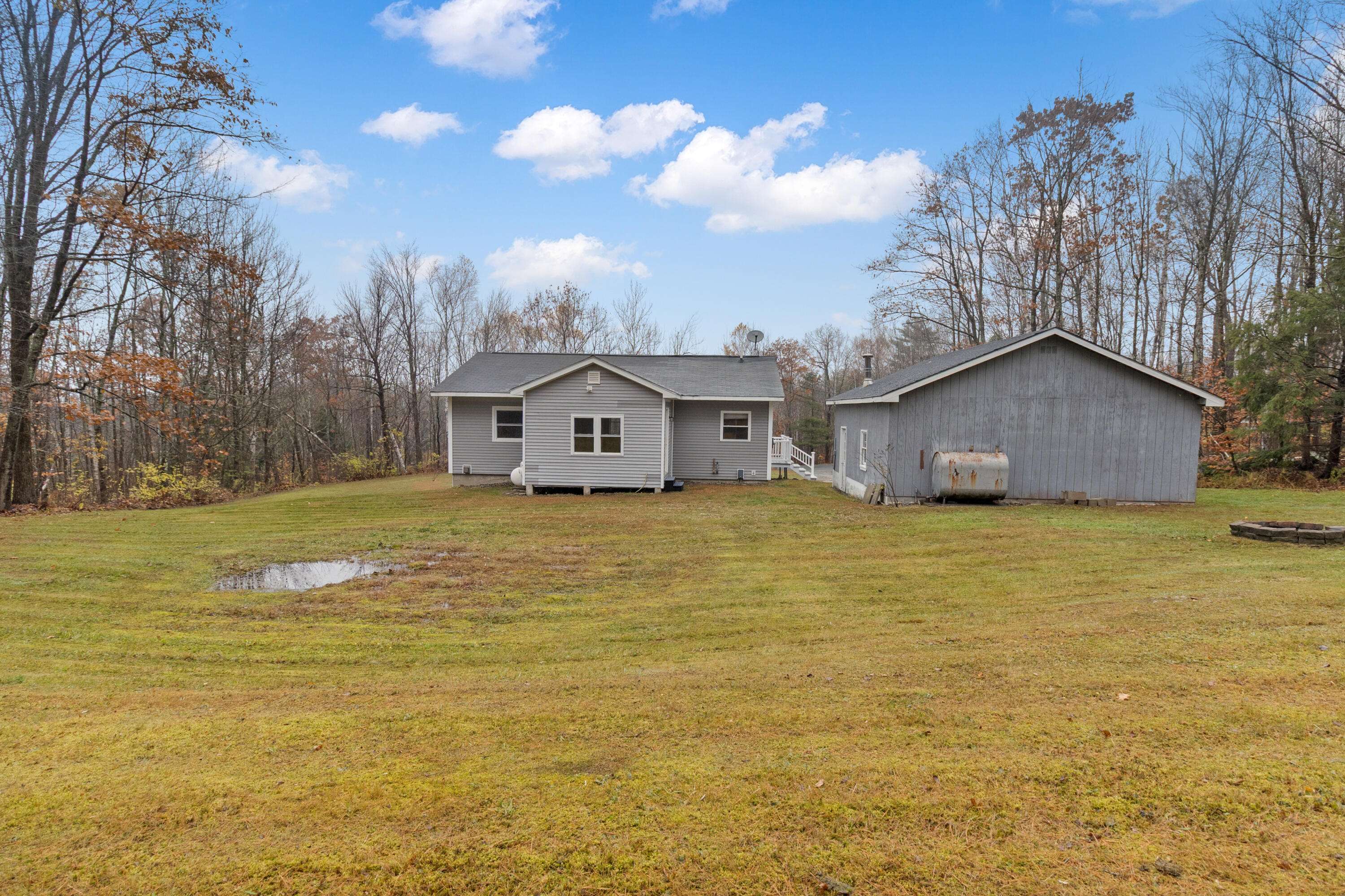 Wales, ME 04280,55 Dixon RD