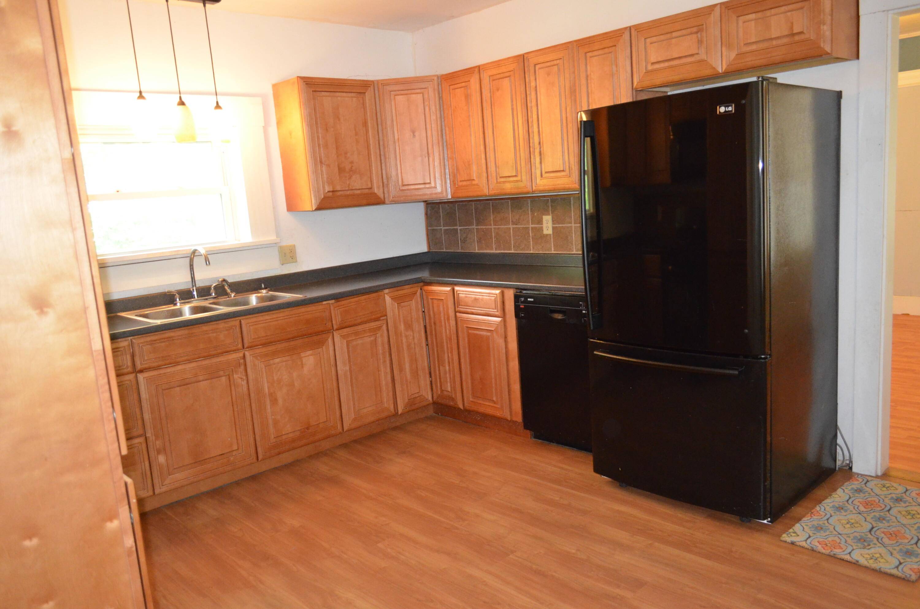 Winterport, ME 04496,31 Dean ST