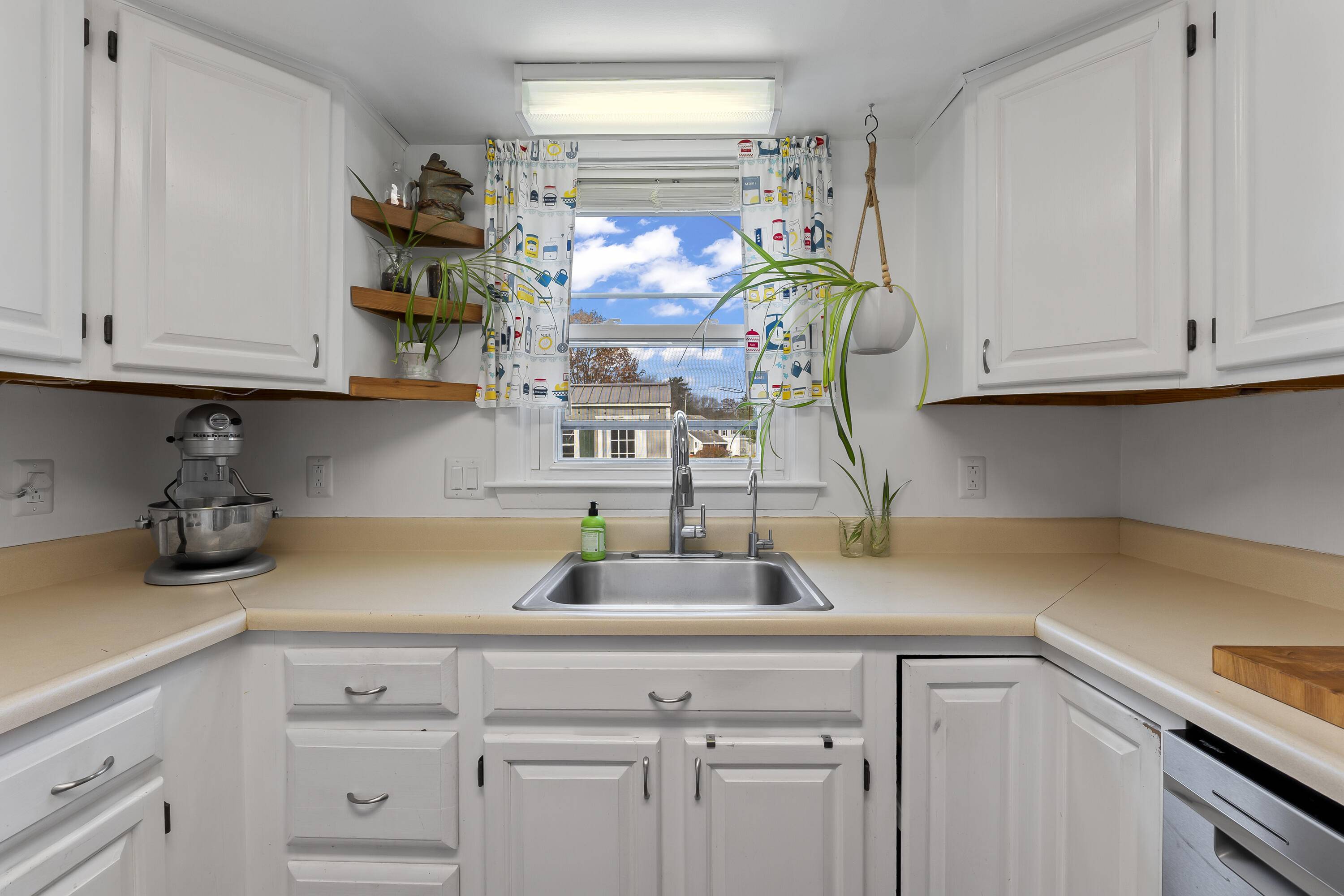 Brunswick, ME 04011,124 Columbia AVE