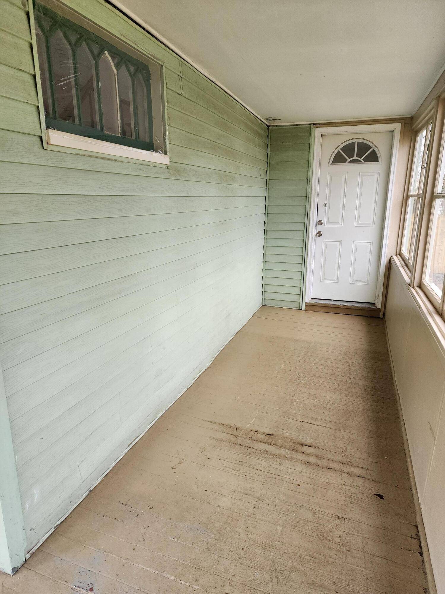 Jay, ME 04239,17 Jewell ST