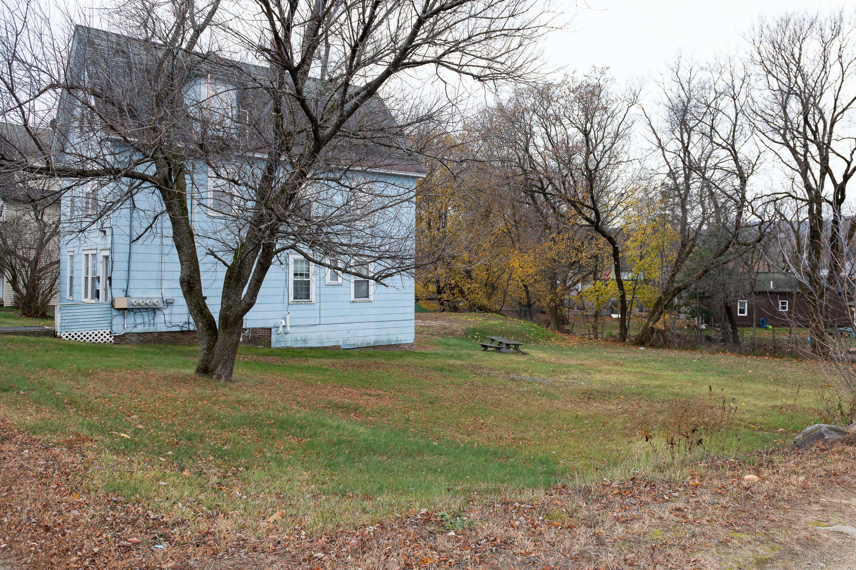 Mexico, ME 04257,55 Roxbury RD