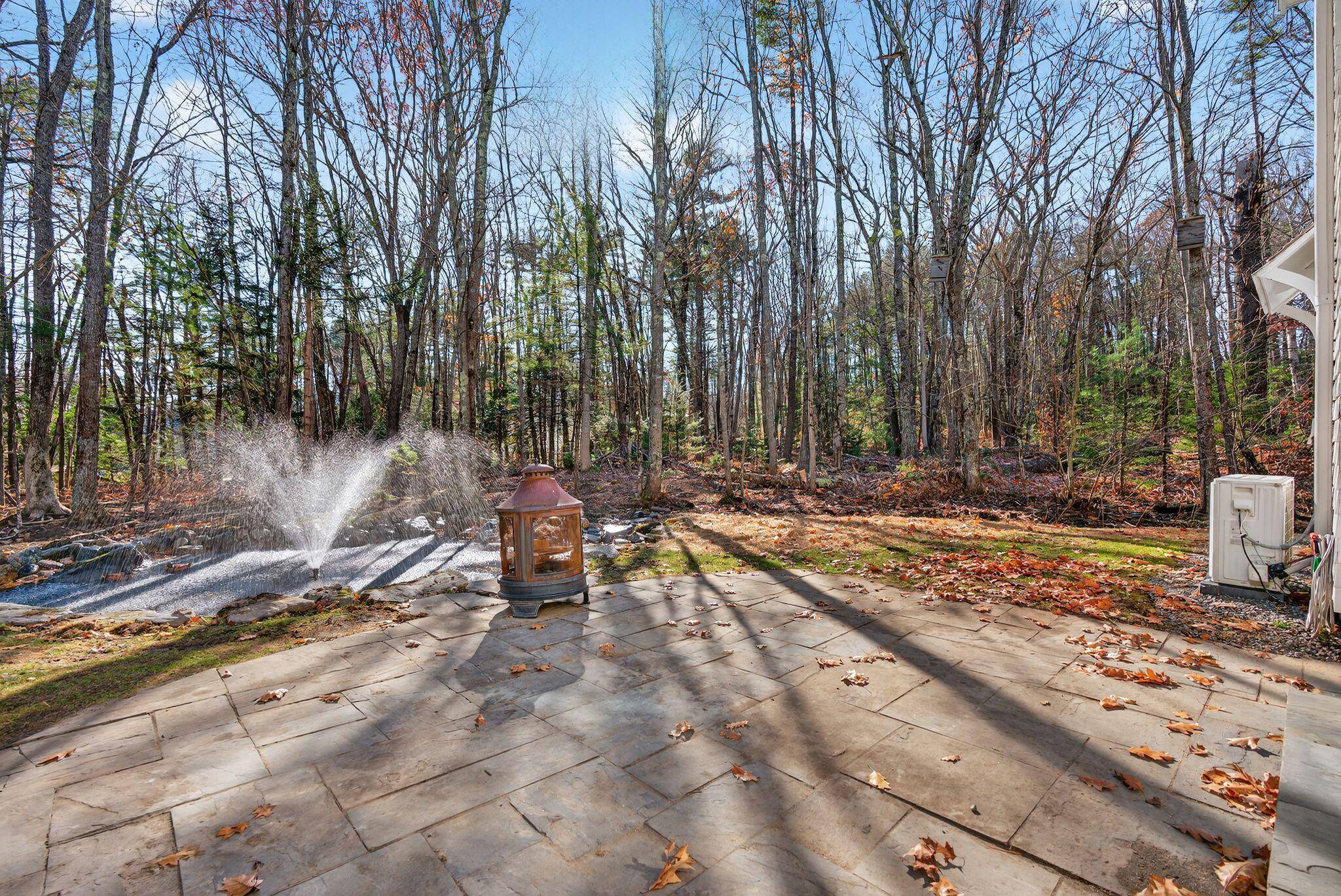 Falmouth, ME 04105,26 Mitchellwood DR