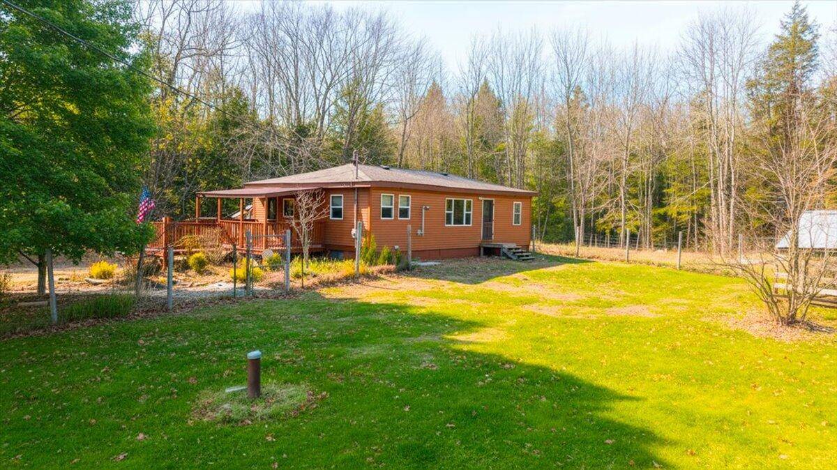 New Gloucester, ME 04260,271 Bennett RD