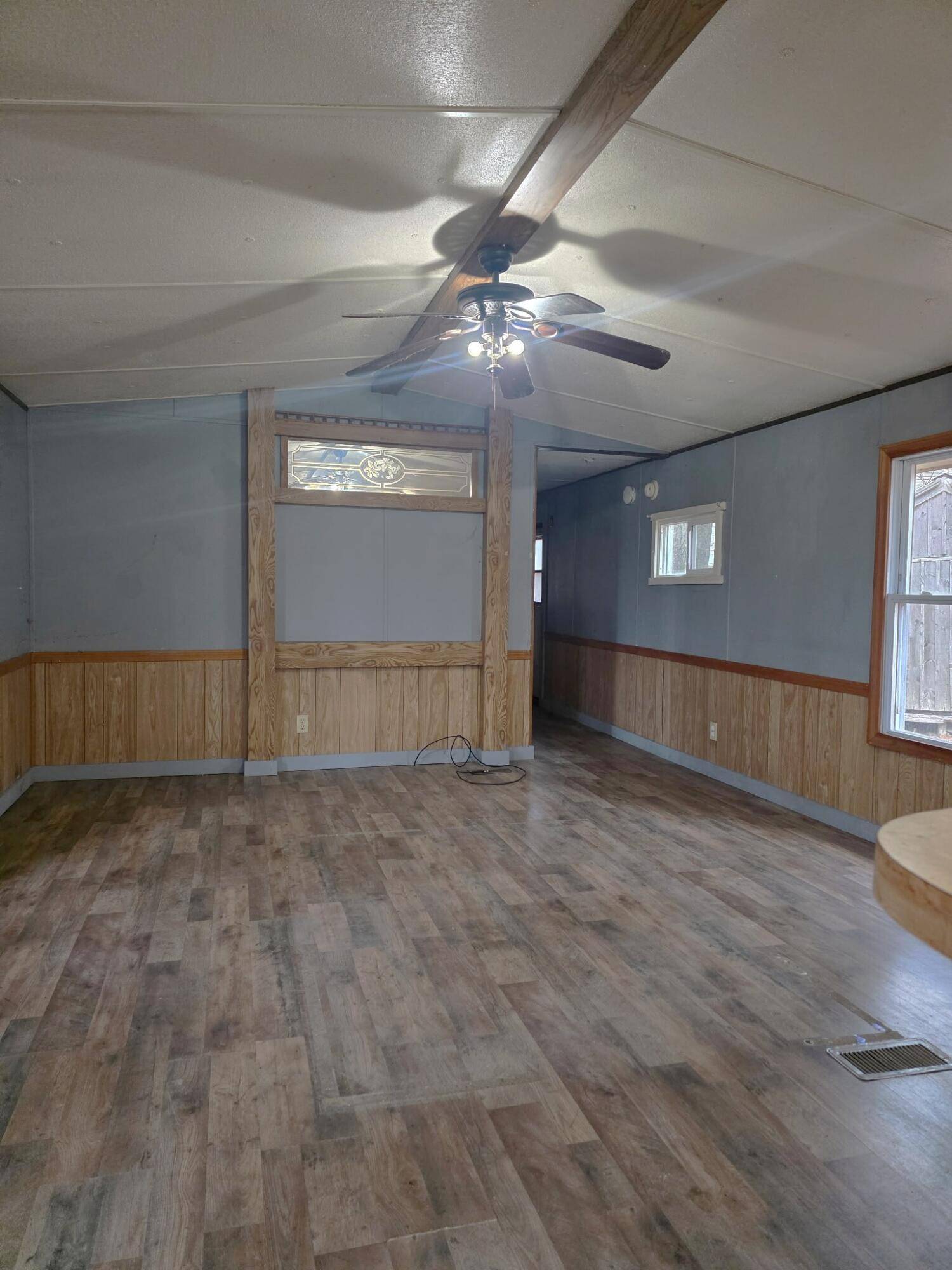 Winthrop, ME 04364,46 Squire CT