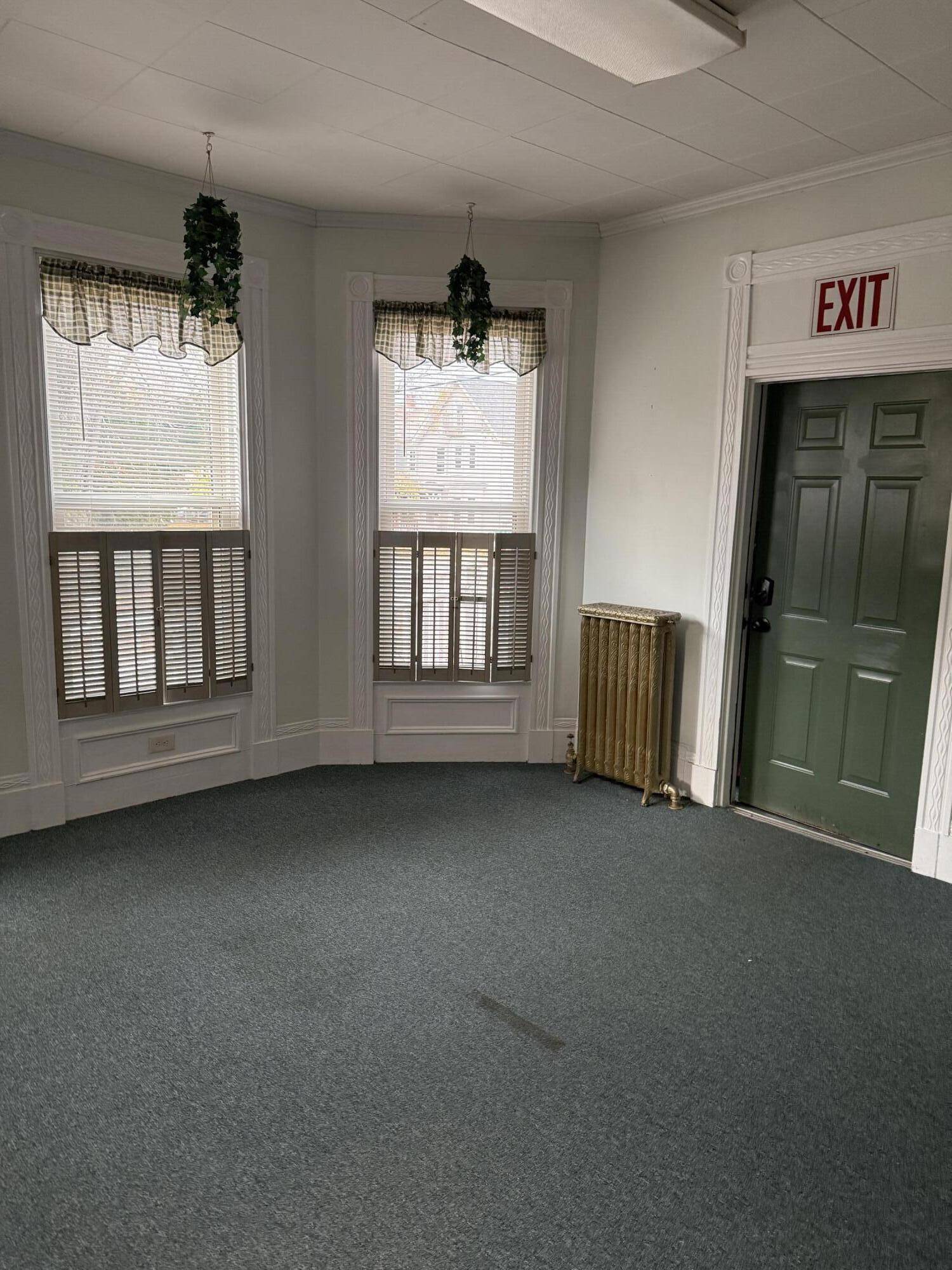 Brewer, ME 04412,99 State ST