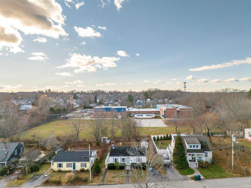 South Portland, ME 04106,52 Smith ST