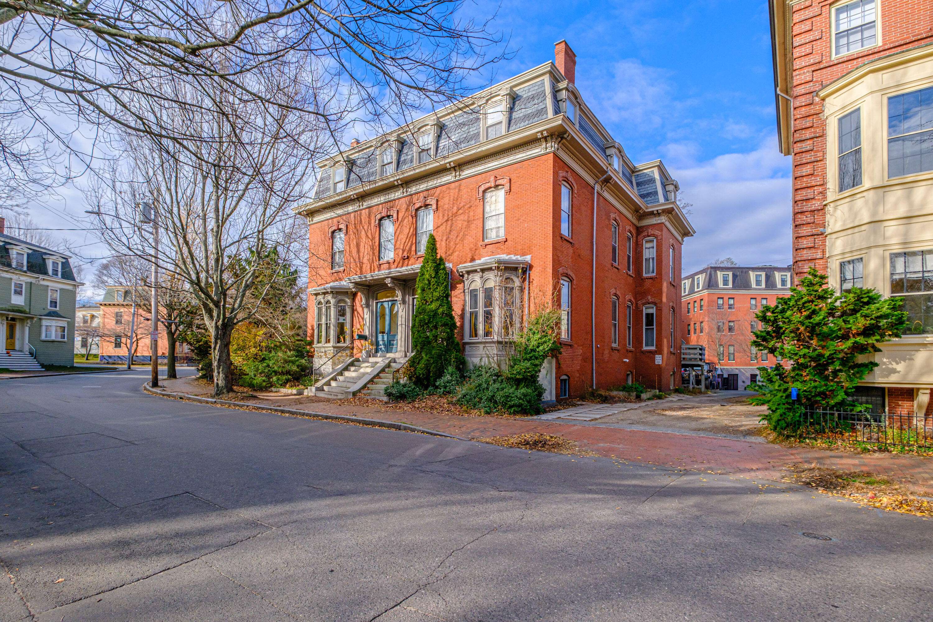 Portland, ME 04102,105 Pine ST