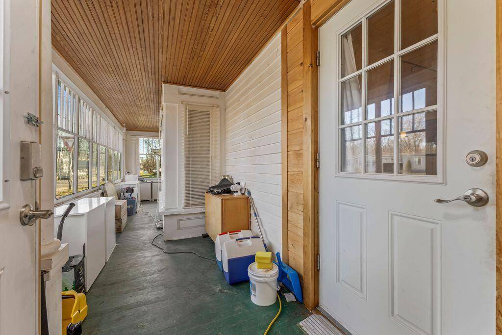 Pittsfield, ME 04967,104 Madawaska AVE