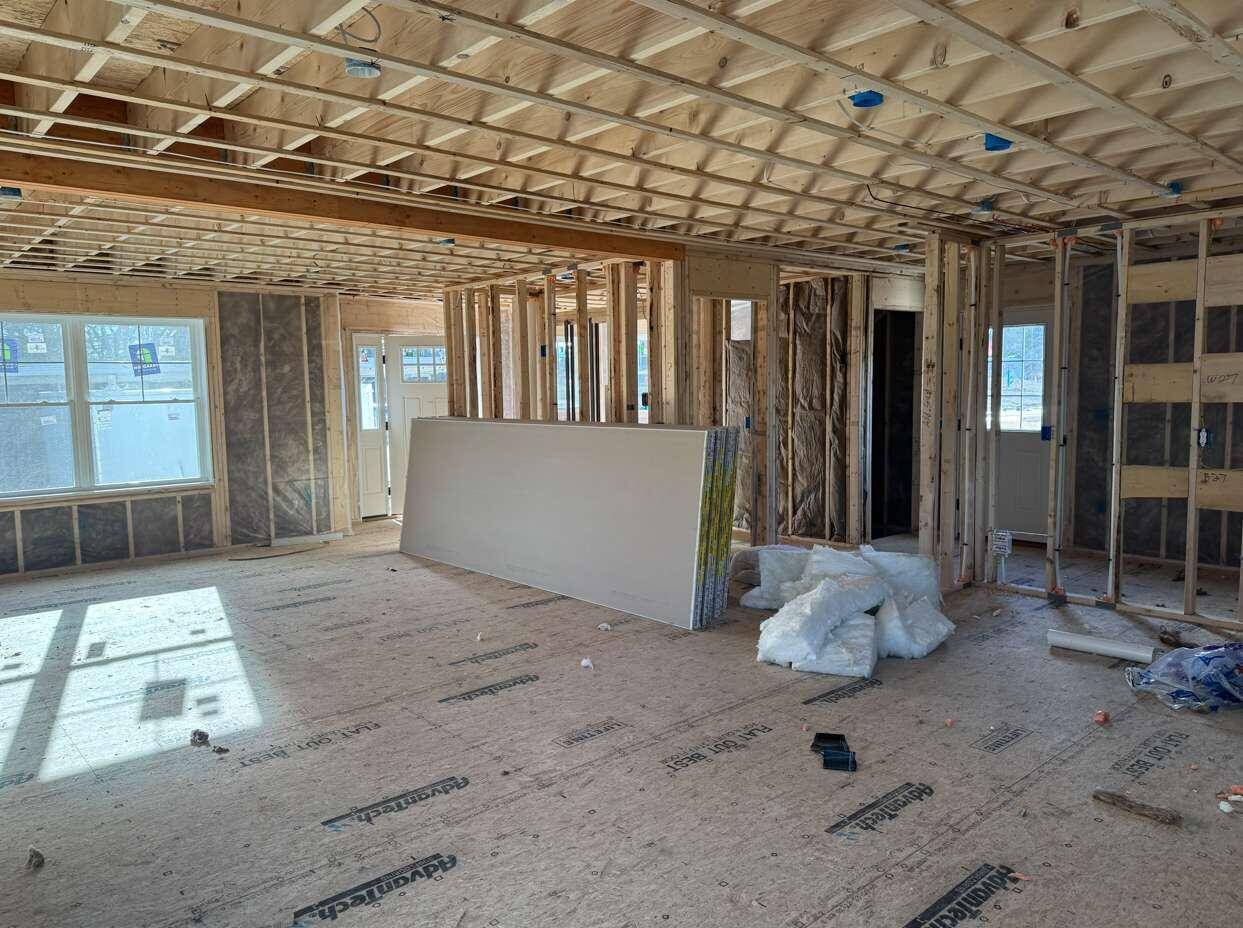 Windham, ME 04103,18 Shepherd LN