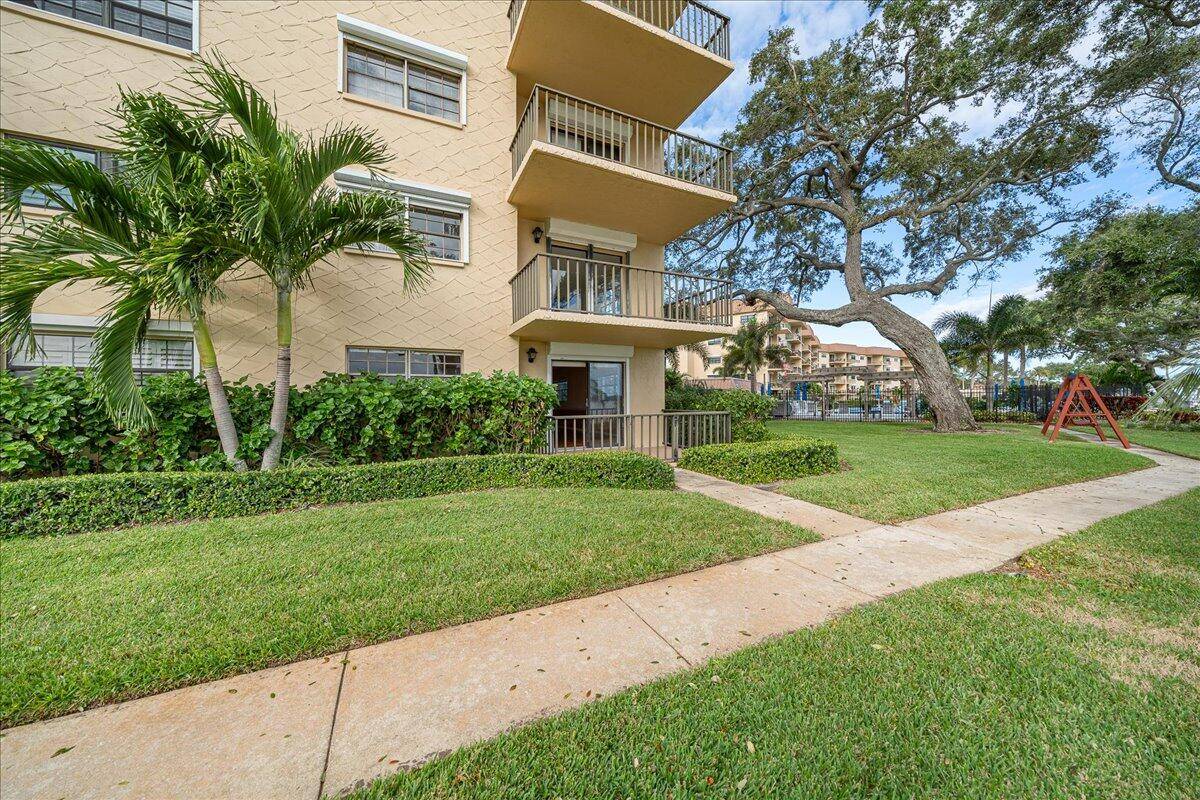 Rockledge, FL 32955,1049 Rockledge DR #201b