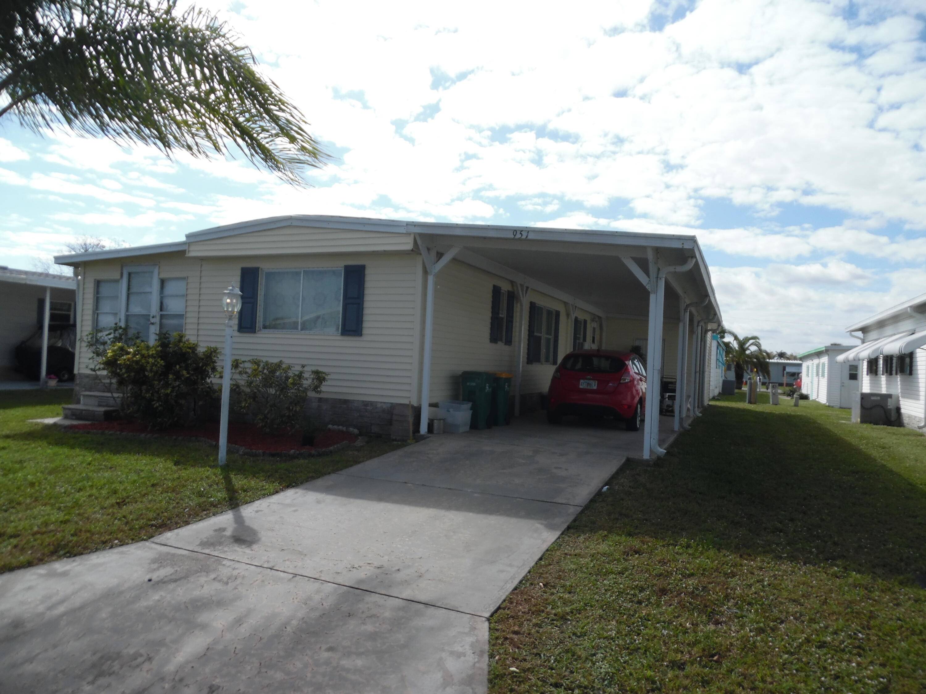 Barefoot Bay, FL 32976,951 Frangi Pani DR