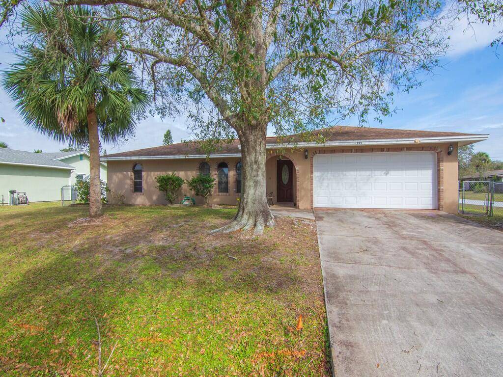 Palm Bay, FL 32907,949 Elmsford ST NW