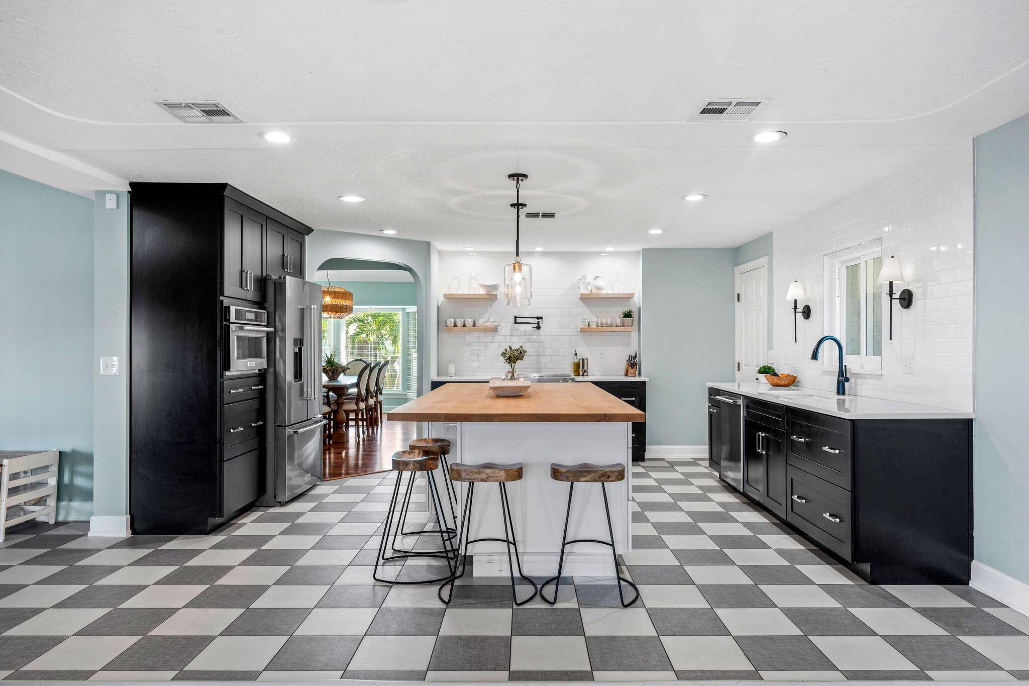 Merritt Island, FL 32953,202 Mariah CT