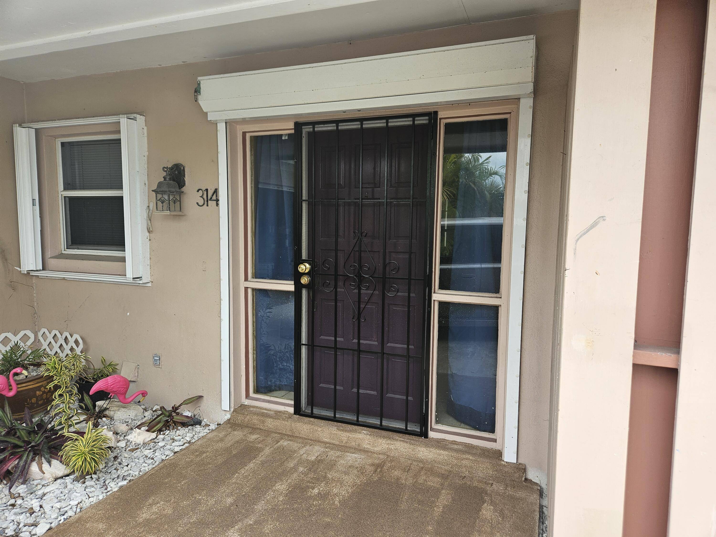 Cocoa Beach, FL 32931,314 Kent DR