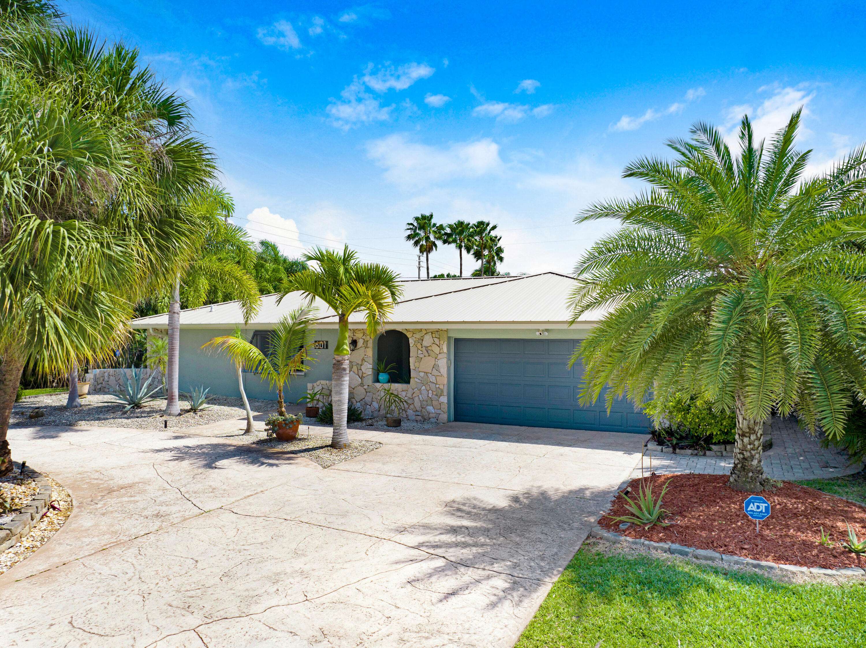 Melbourne Beach, FL 32951,601 Hibiscus TRL