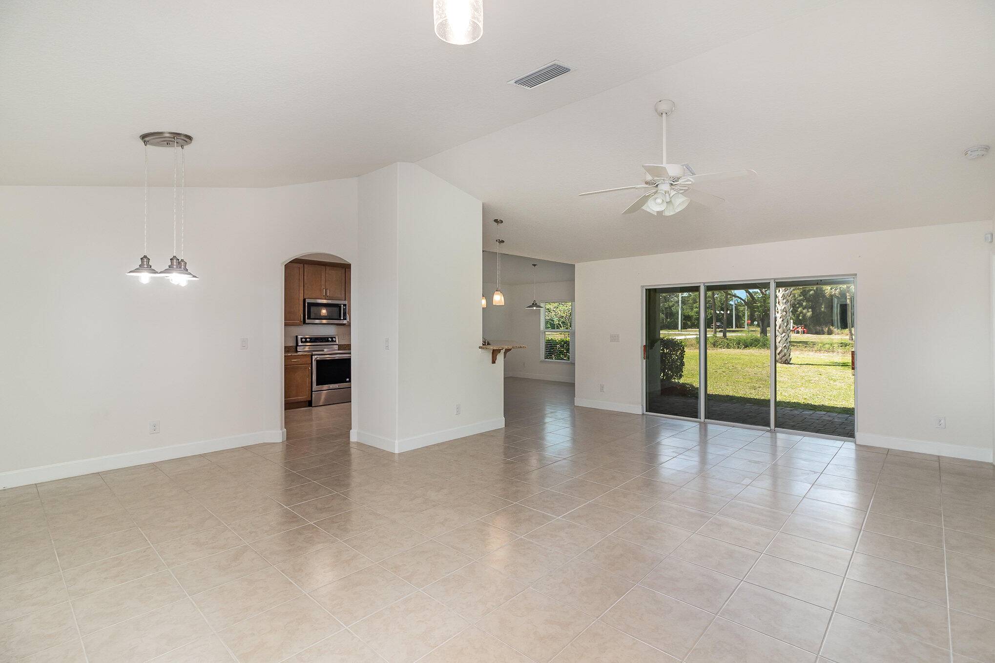 Palm Bay, FL 32907,691 Belvedere RD NW