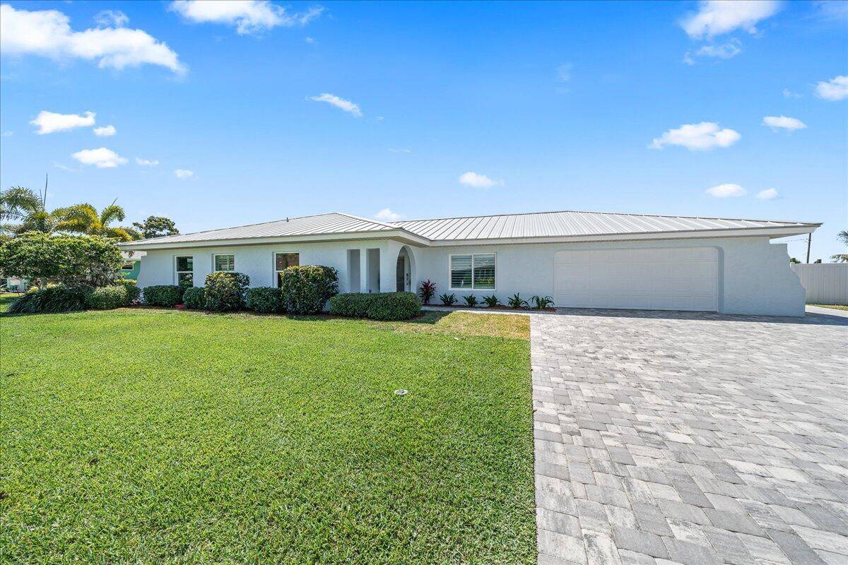 Satellite Beach, FL 32937,675 Barcelona CT