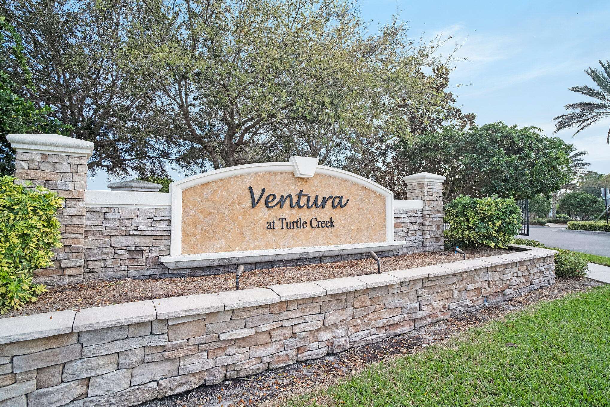 Rockledge, FL 32955,3848 Lexmark LN #203
