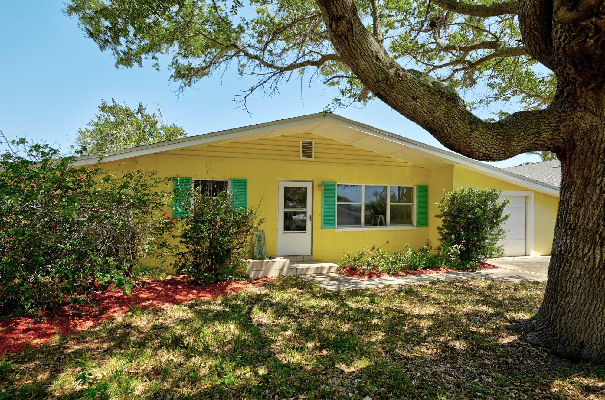 Melbourne Beach, FL 32951,218 6th AVE