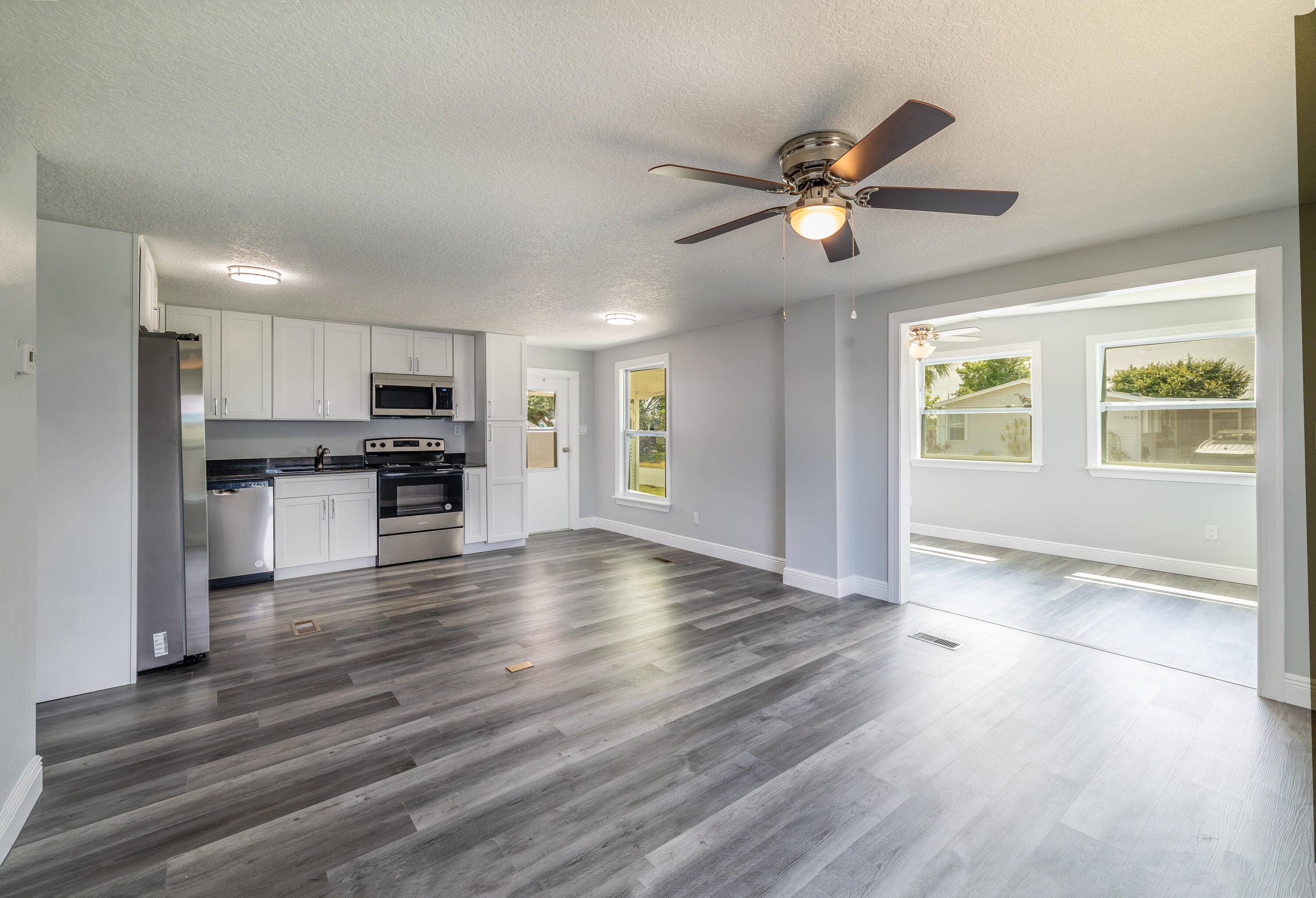 Barefoot Bay, FL 32976,1044 Thrush CIR