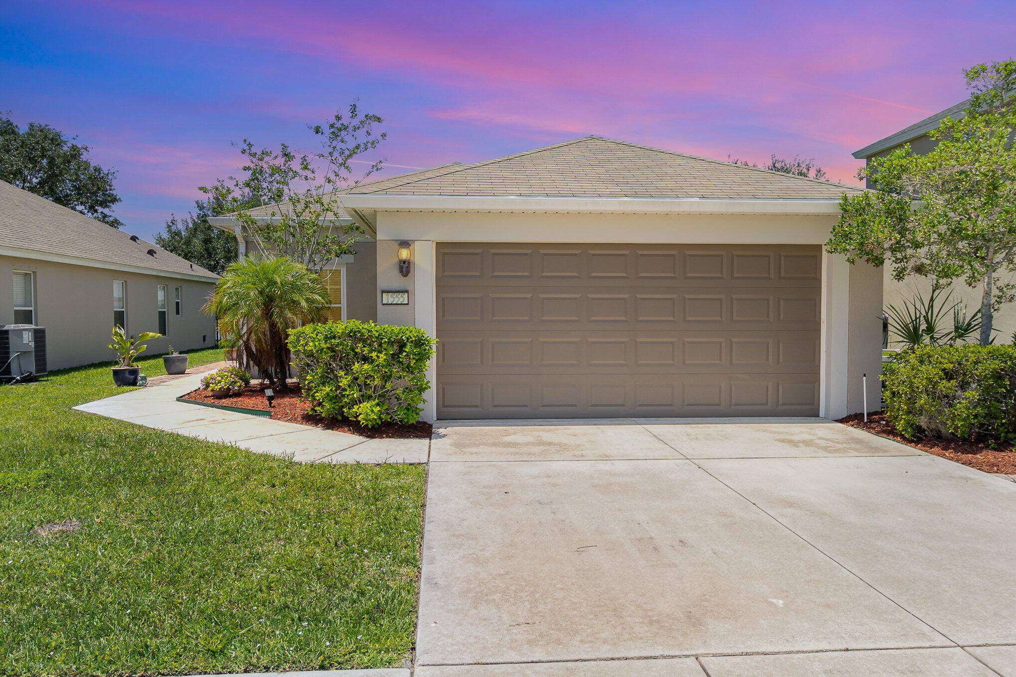 Palm Bay, FL 32909,1555 Dittmer CIR SE