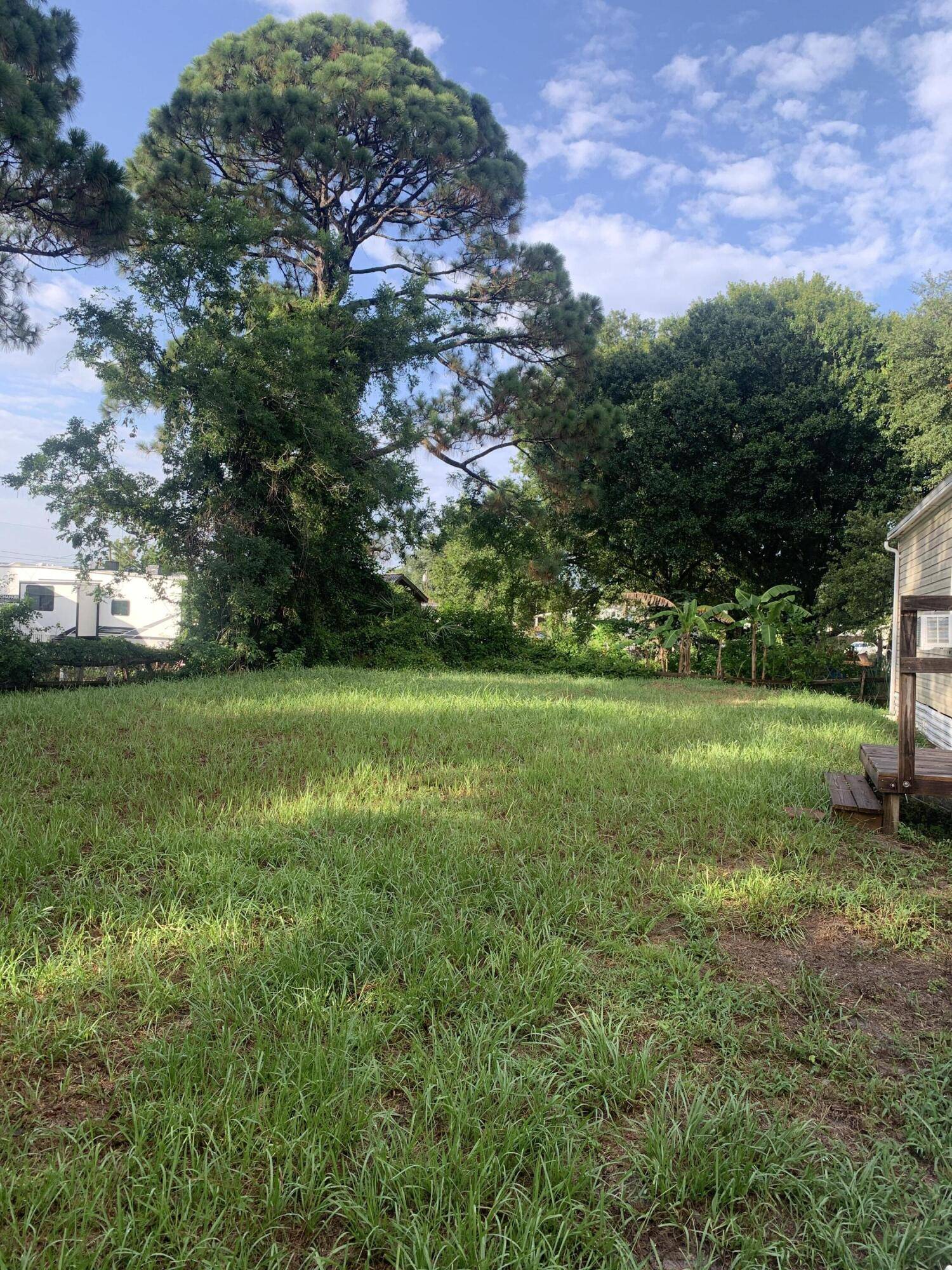 Mims, FL 32754,4775 Estrada LN