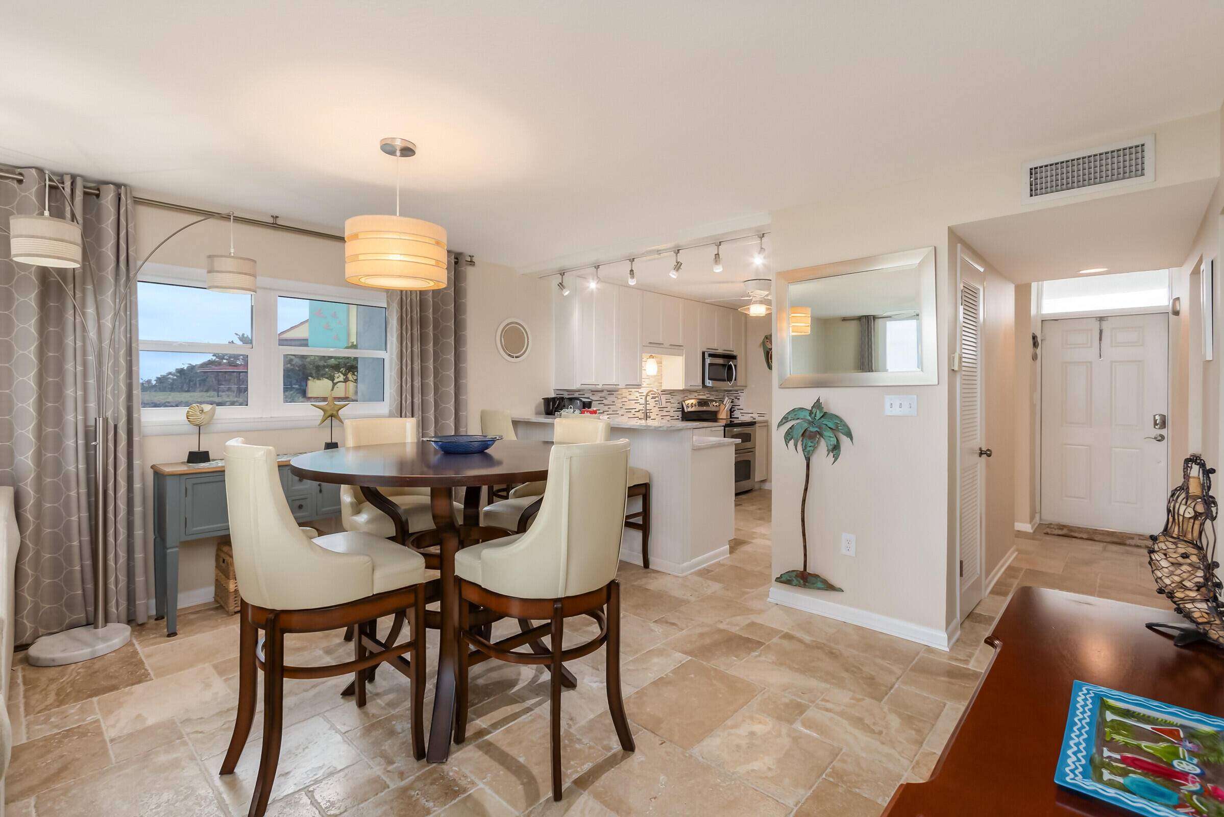 Cocoa Beach, FL 32931,2101 S Atlantic AVE #211