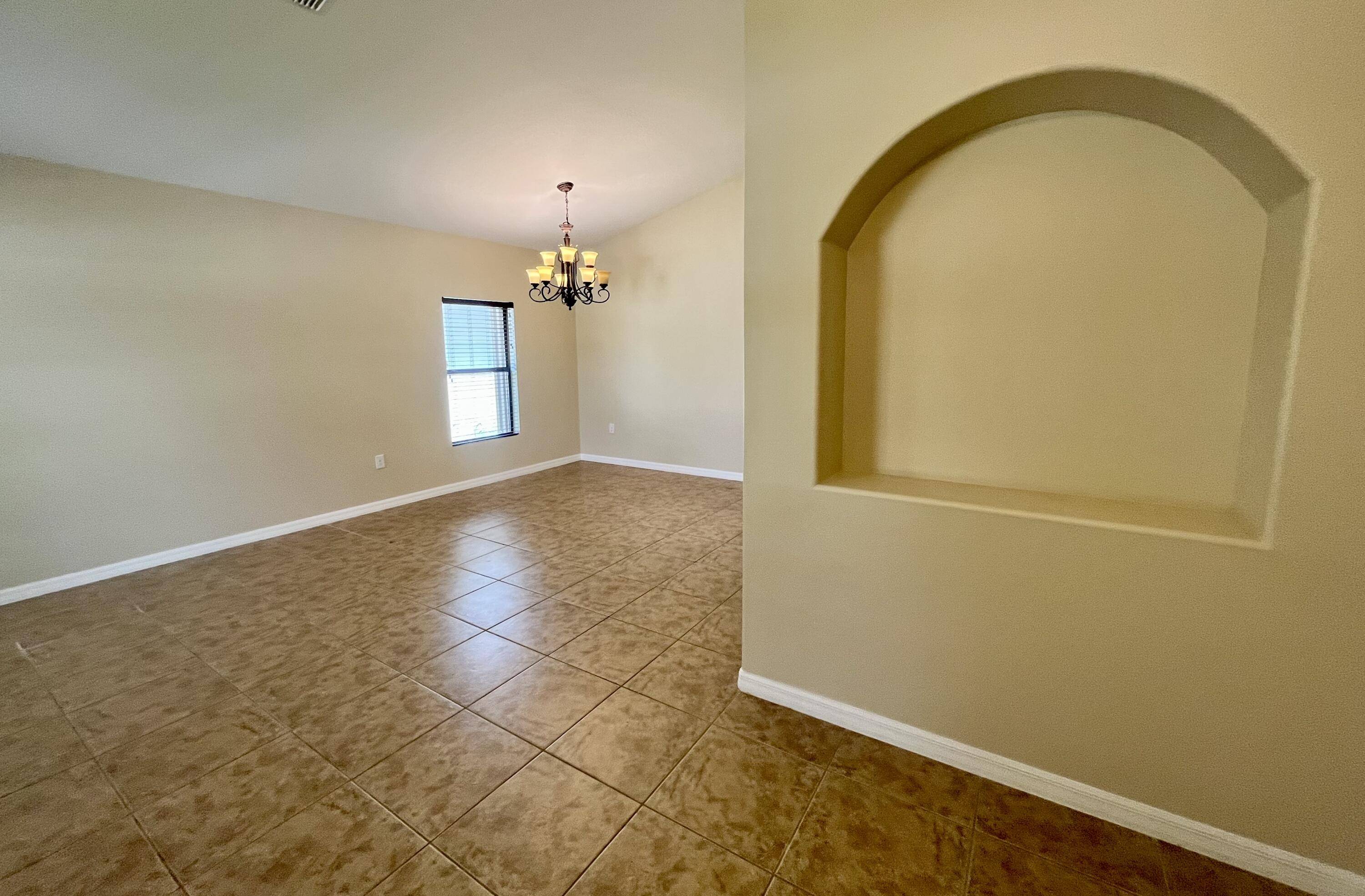 Melbourne, FL 32901,690 Parnell AVE