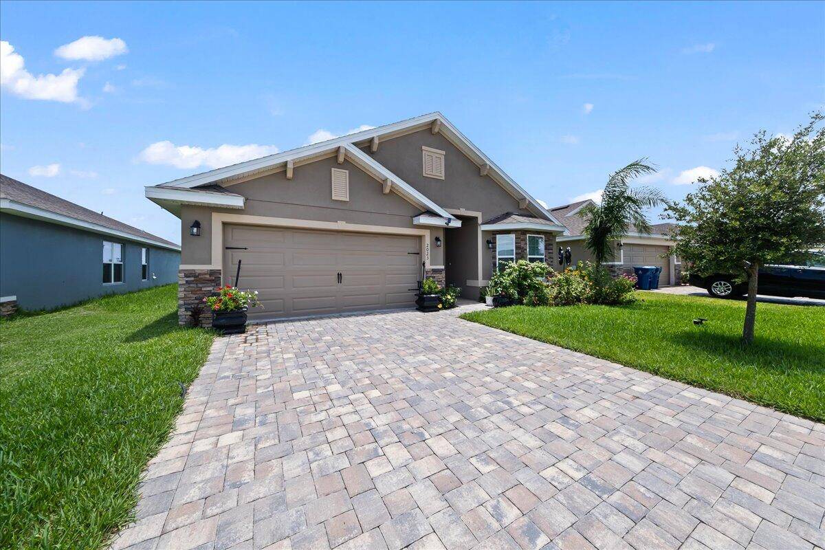 Palm Bay, FL 32909,2023 Middlebury DR SE