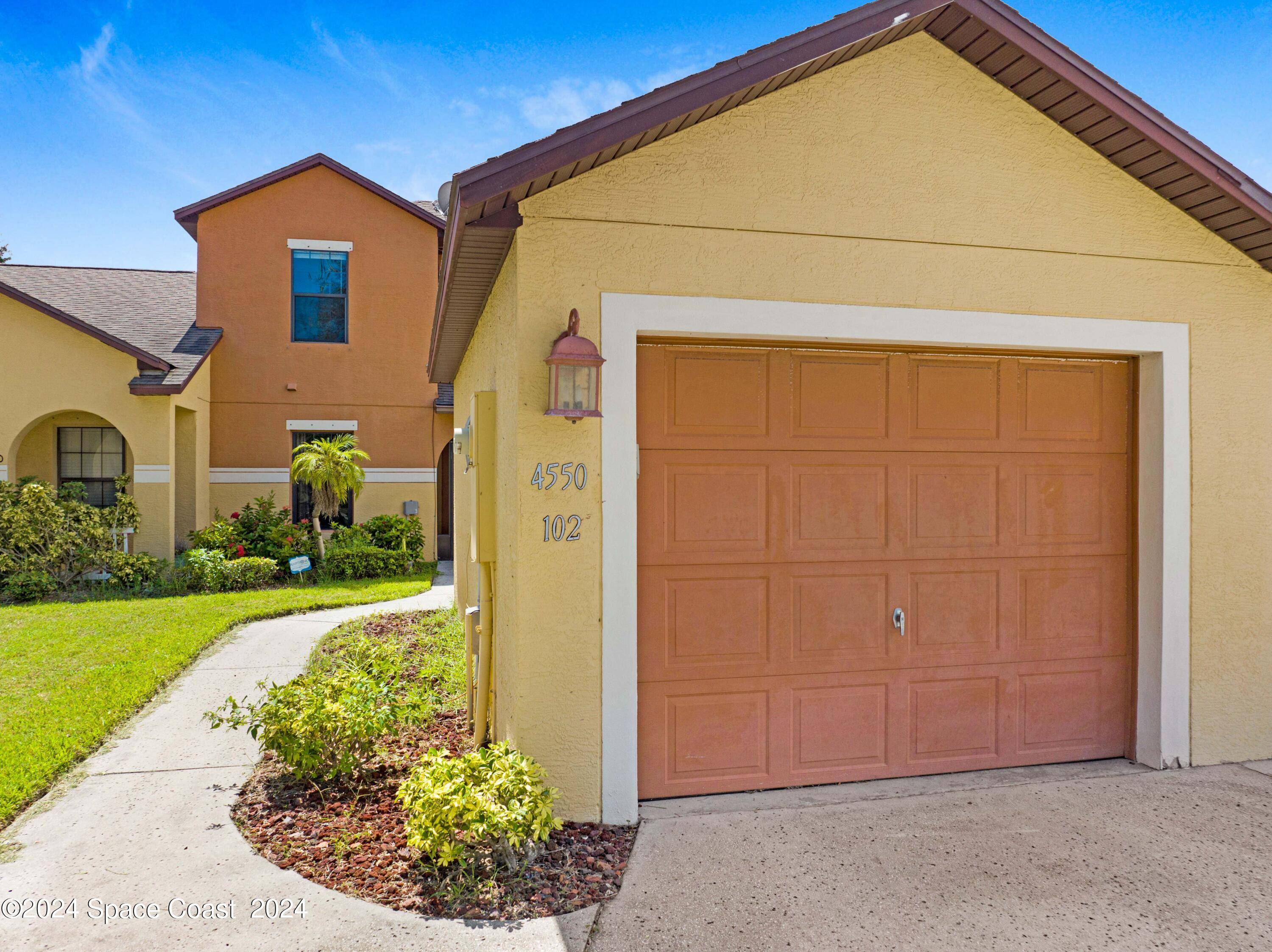 Melbourne, FL 32901,4550 Radiant #102