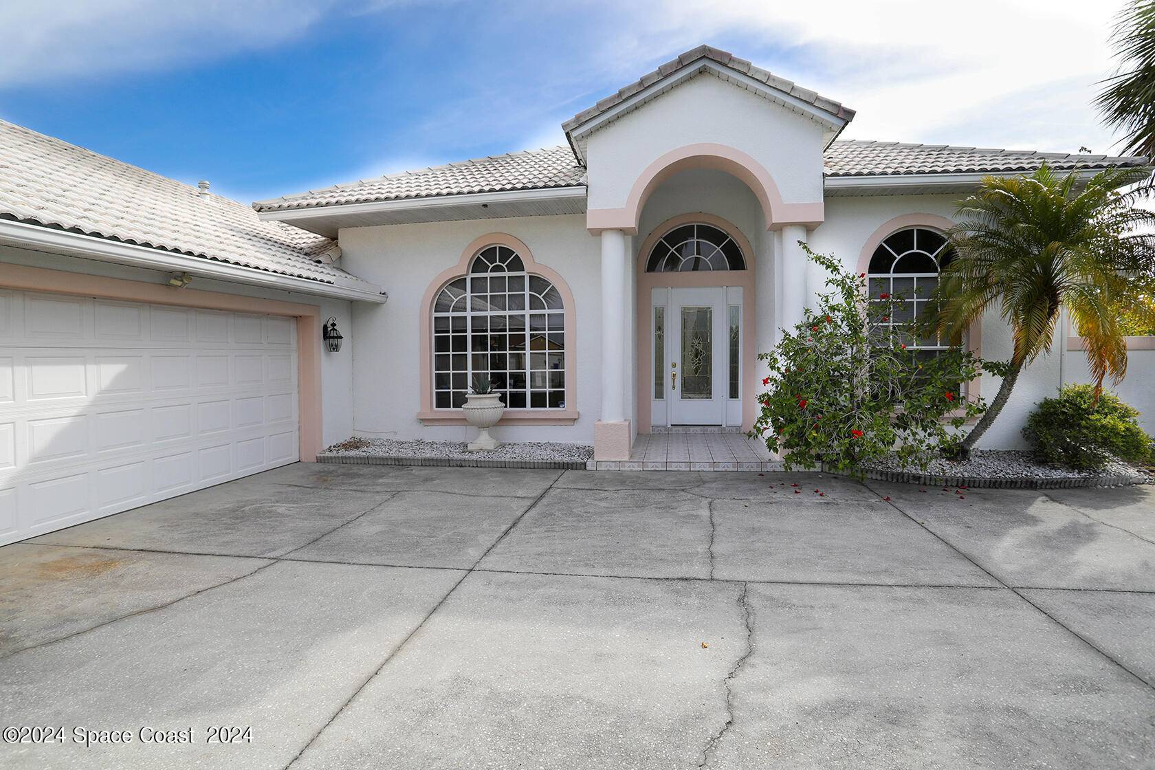 Rockledge, FL 32955,958 Gulf Stream CT