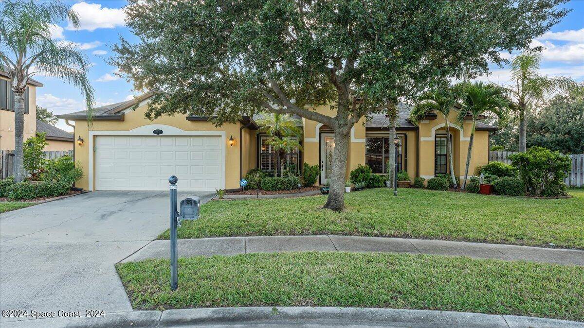 Merritt Island, FL 32952,216 Becky CT