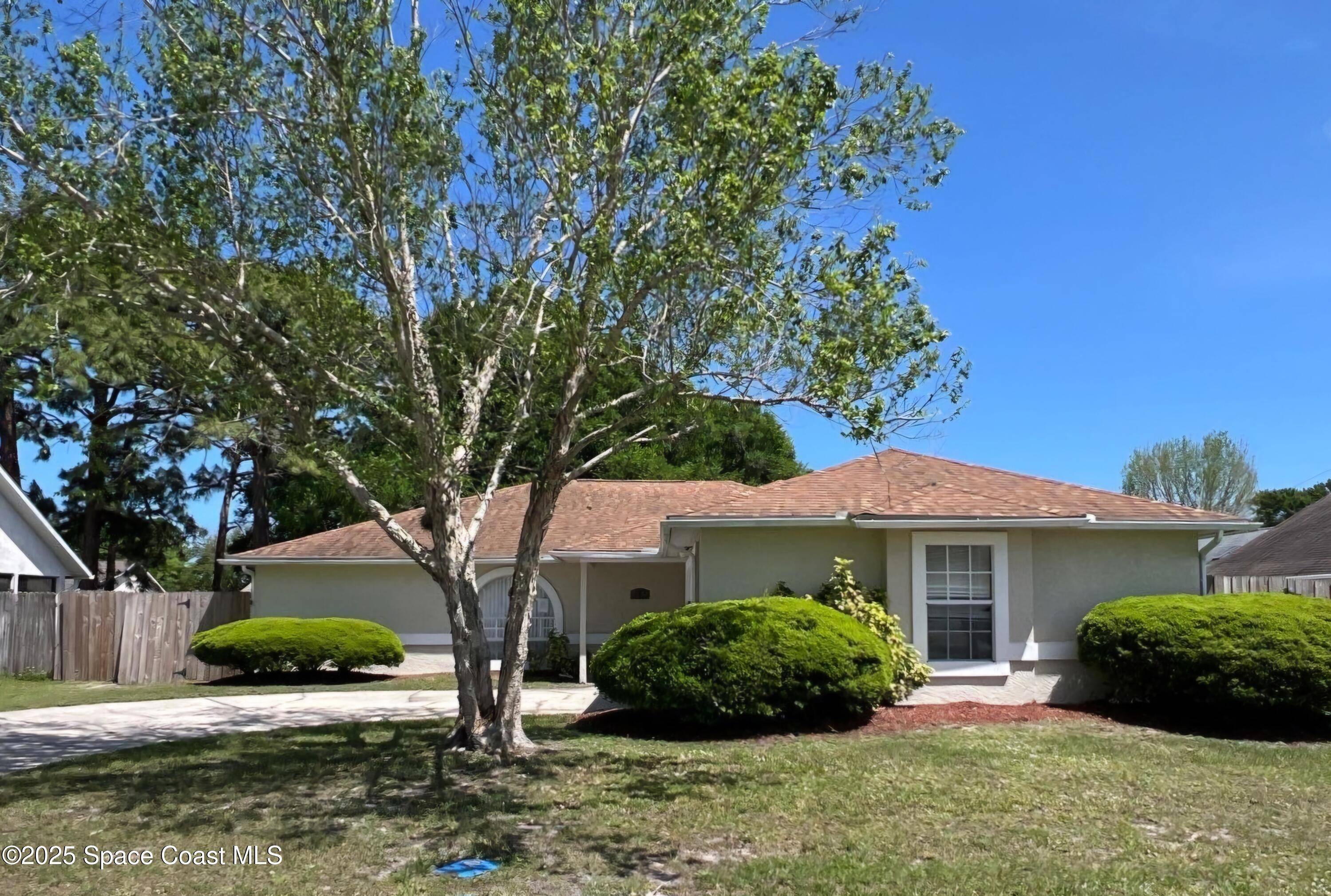Rockledge, FL 32955,814 Kara CIR