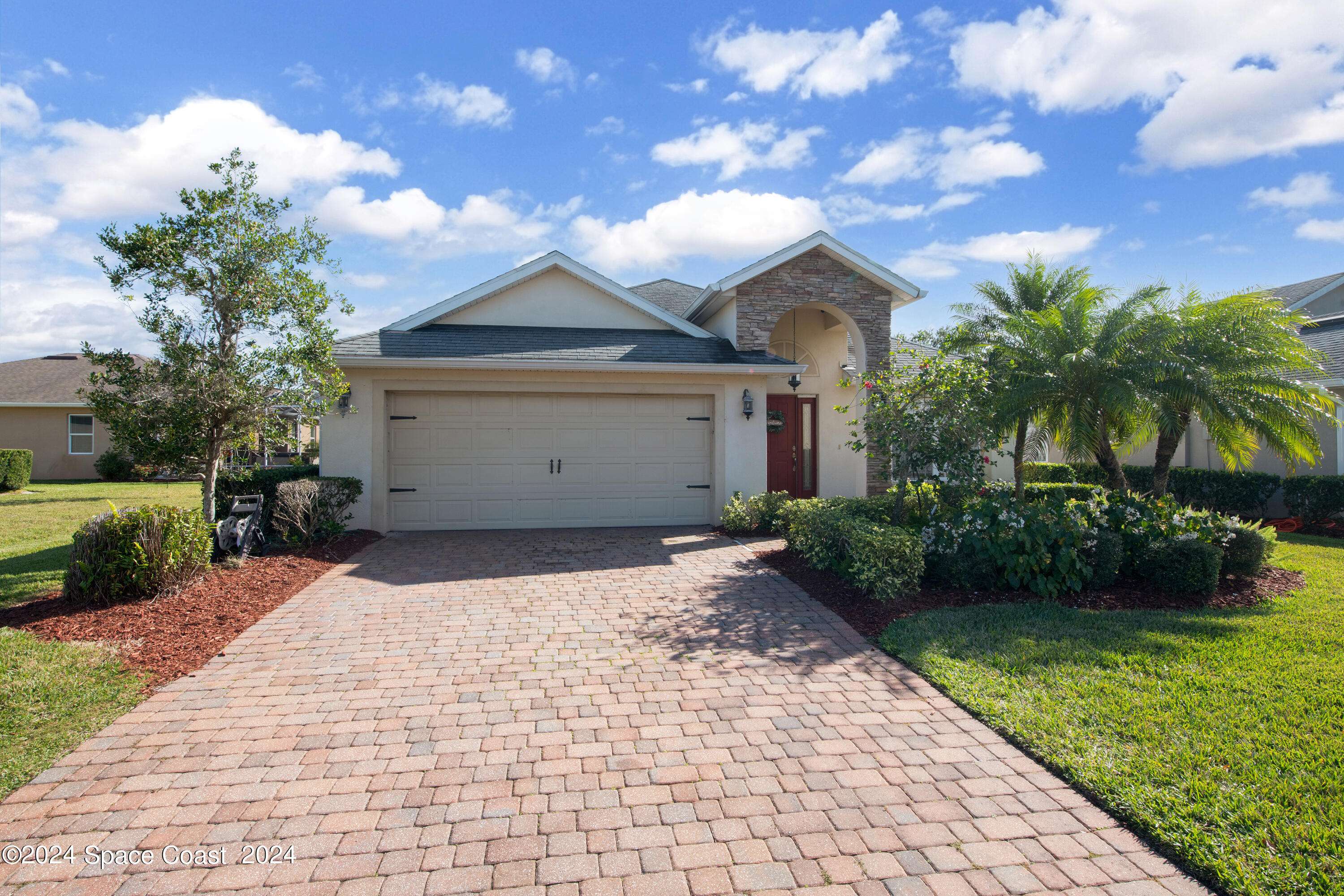 Palm Bay, FL 32909,662 Rangewood DR SE