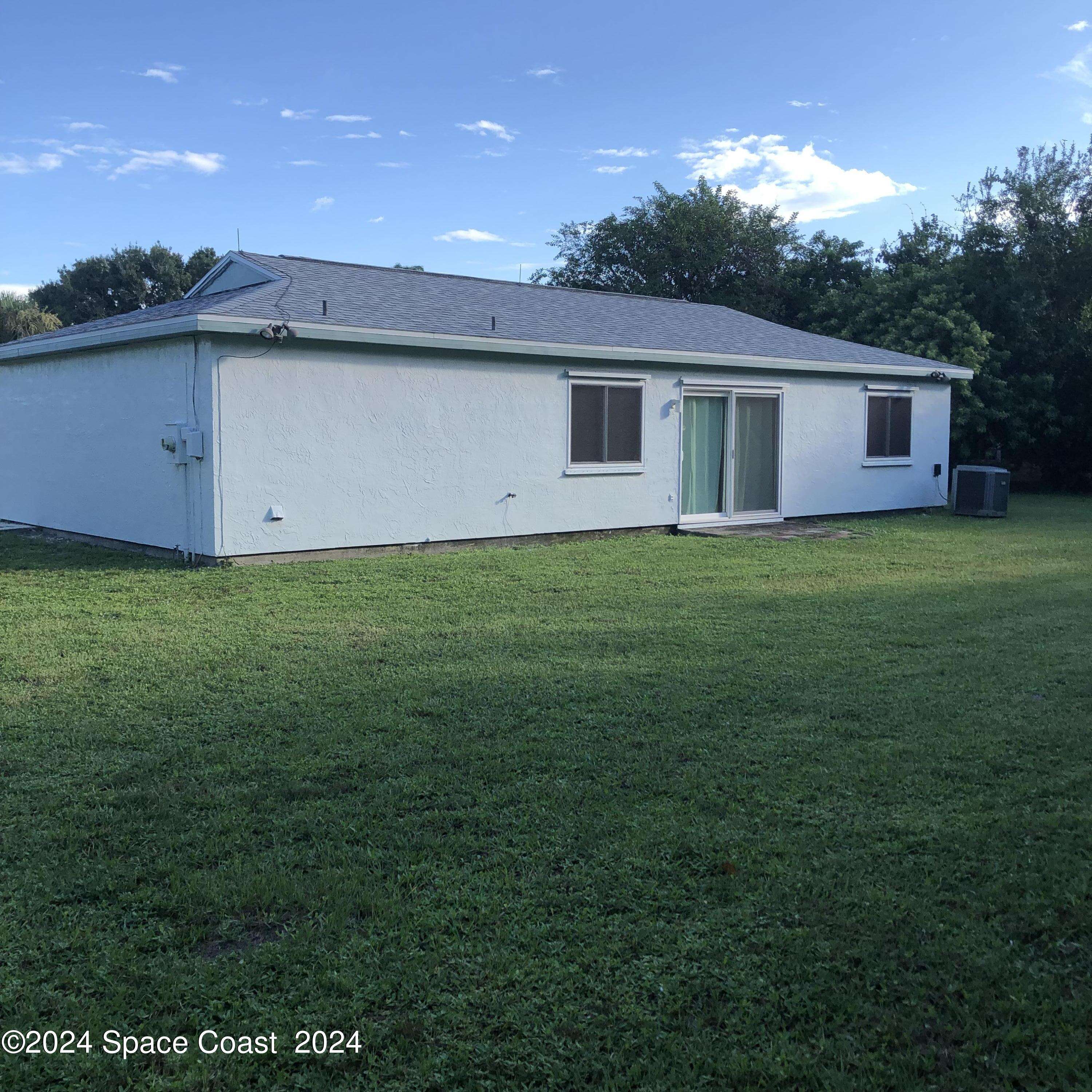 Palm Bay, FL 32905,1196 Minnet CT NE #Port Malabar Country