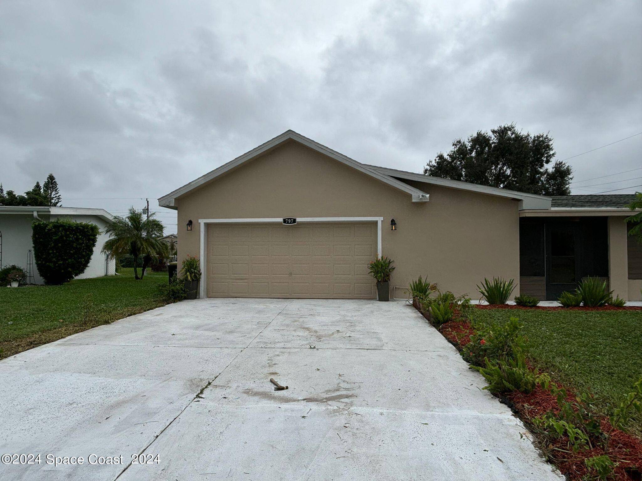 Palm Bay, FL 32905,797 James CIR