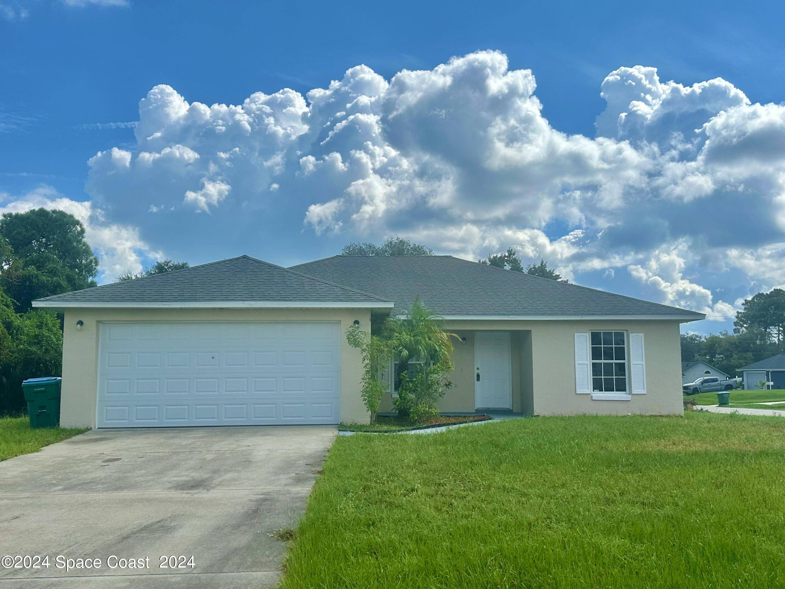 Deltona, FL 32725,765 Farrington DR